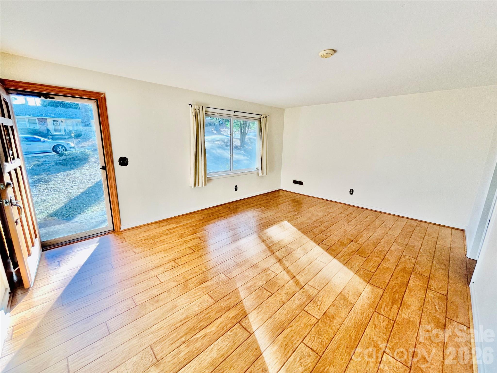 1538 Bradley Drive — Columbia