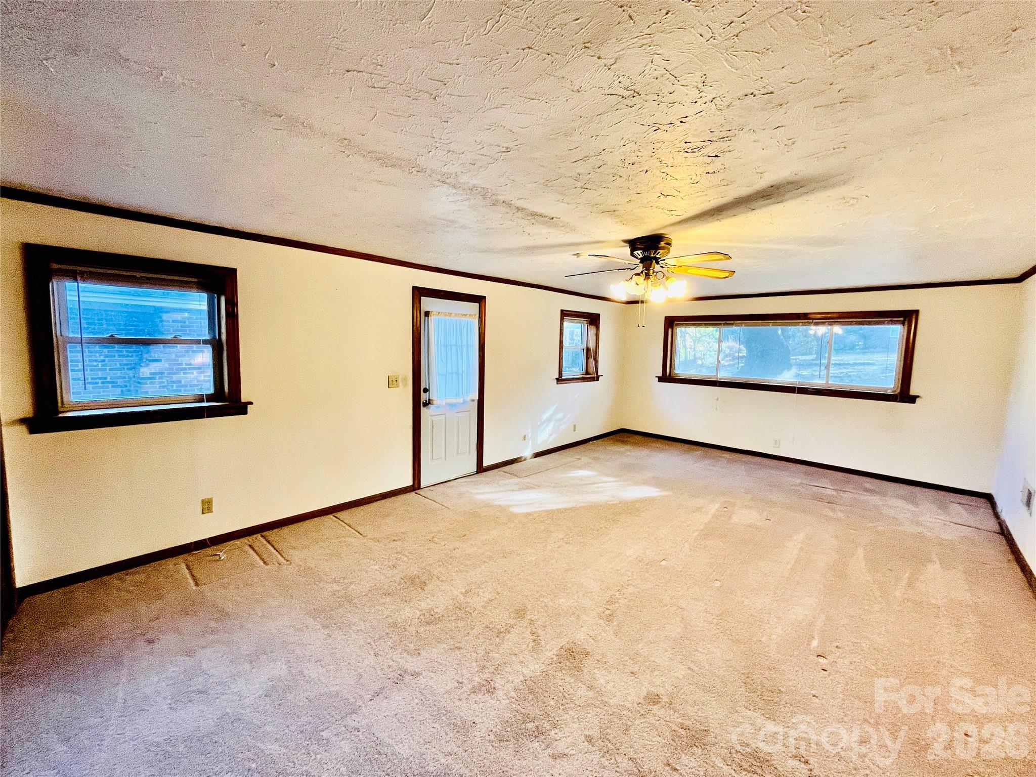 1538 Bradley Drive — Columbia