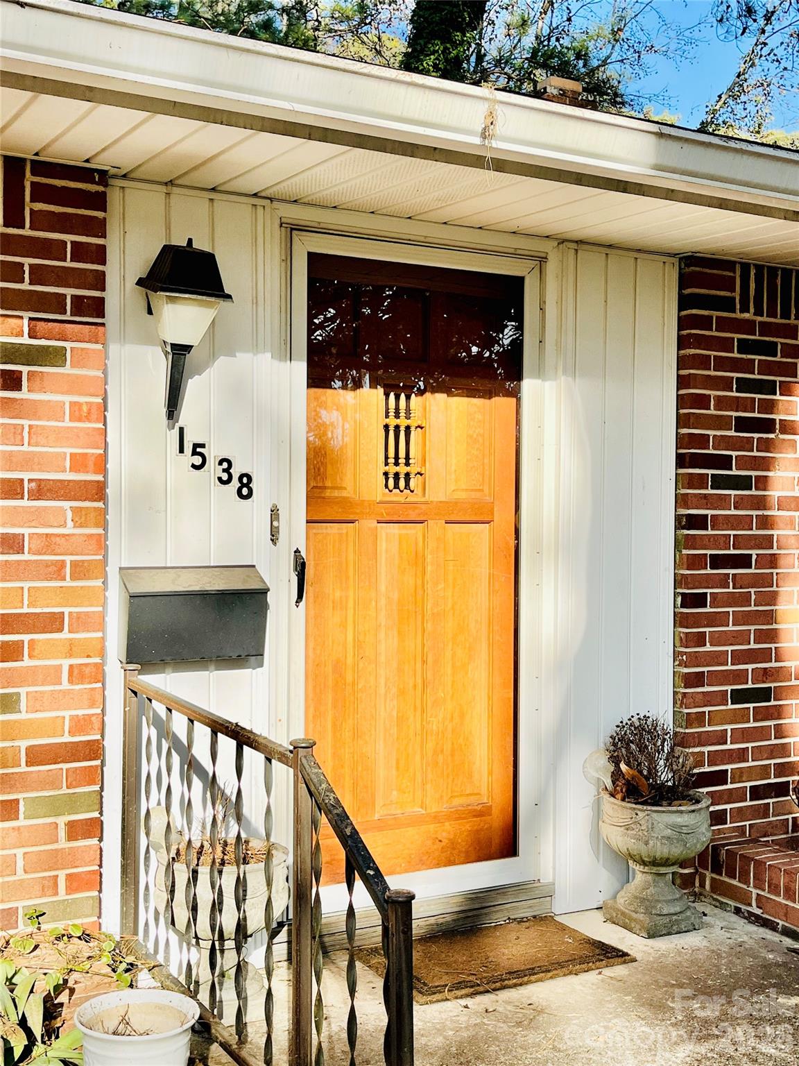 1538 Bradley Drive — Columbia