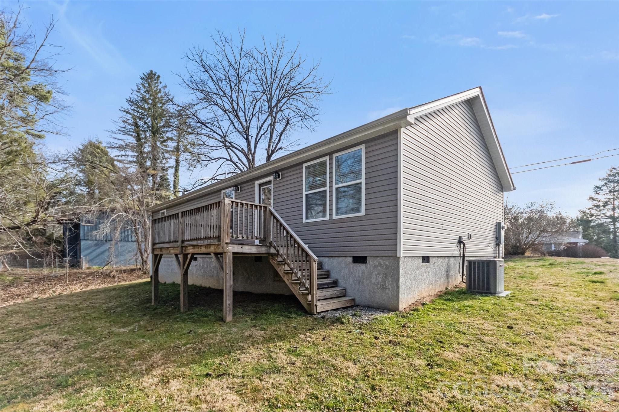 127 Hawthorne Drive — Brevard