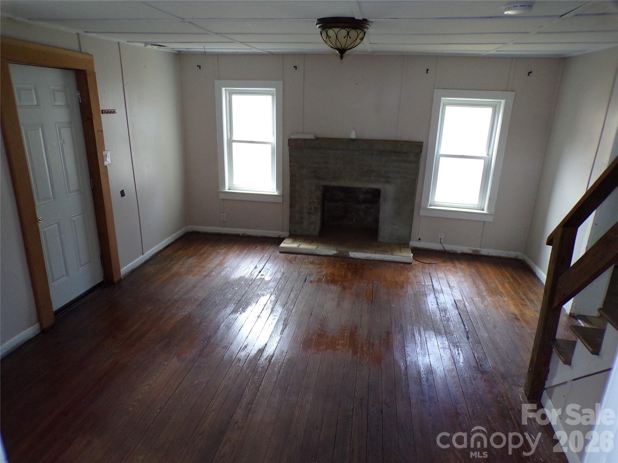 202 Honor Lane — Hendersonville