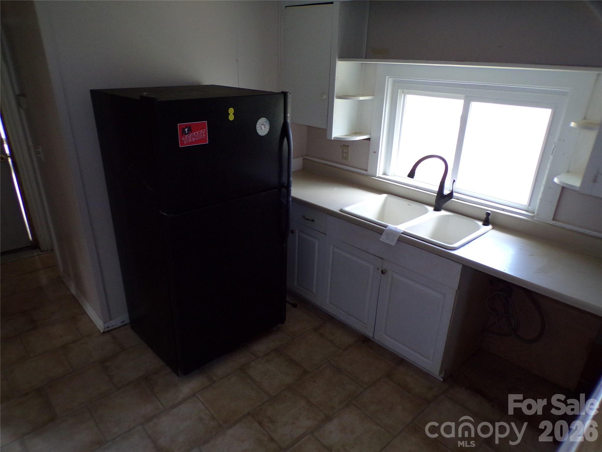 202 Honor Lane — Hendersonville