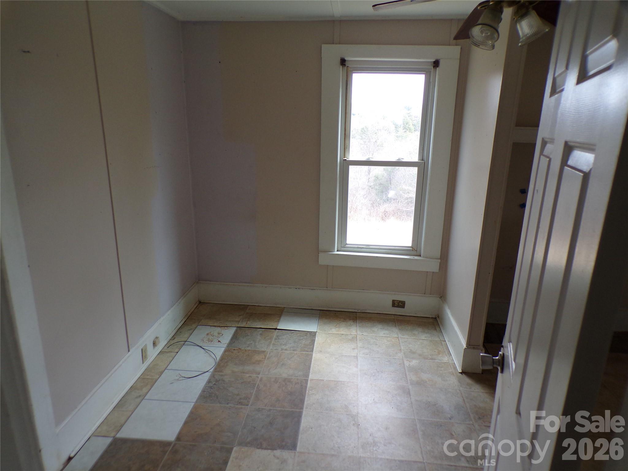 202 Honor Lane — Hendersonville