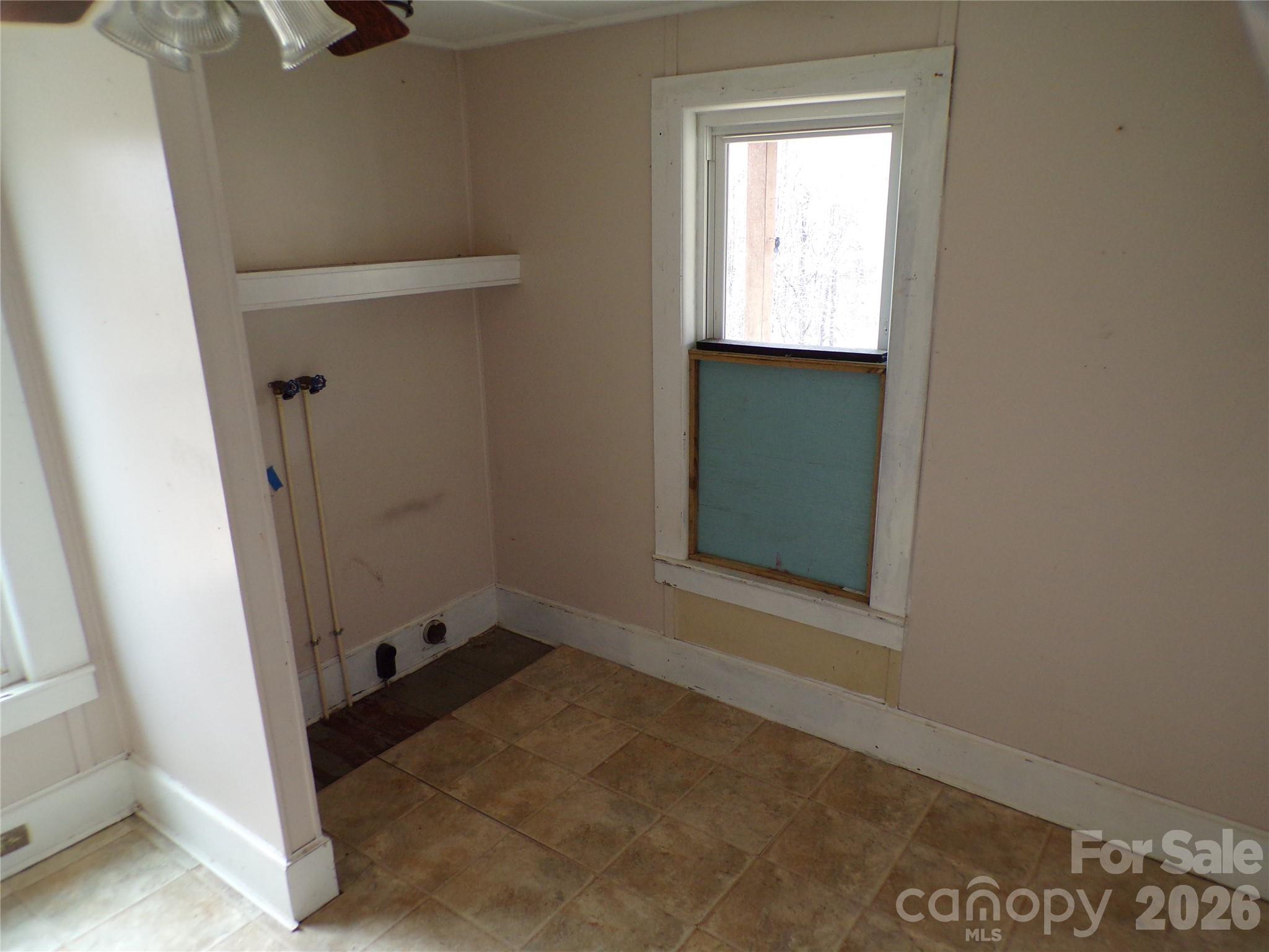 202 Honor Lane — Hendersonville
