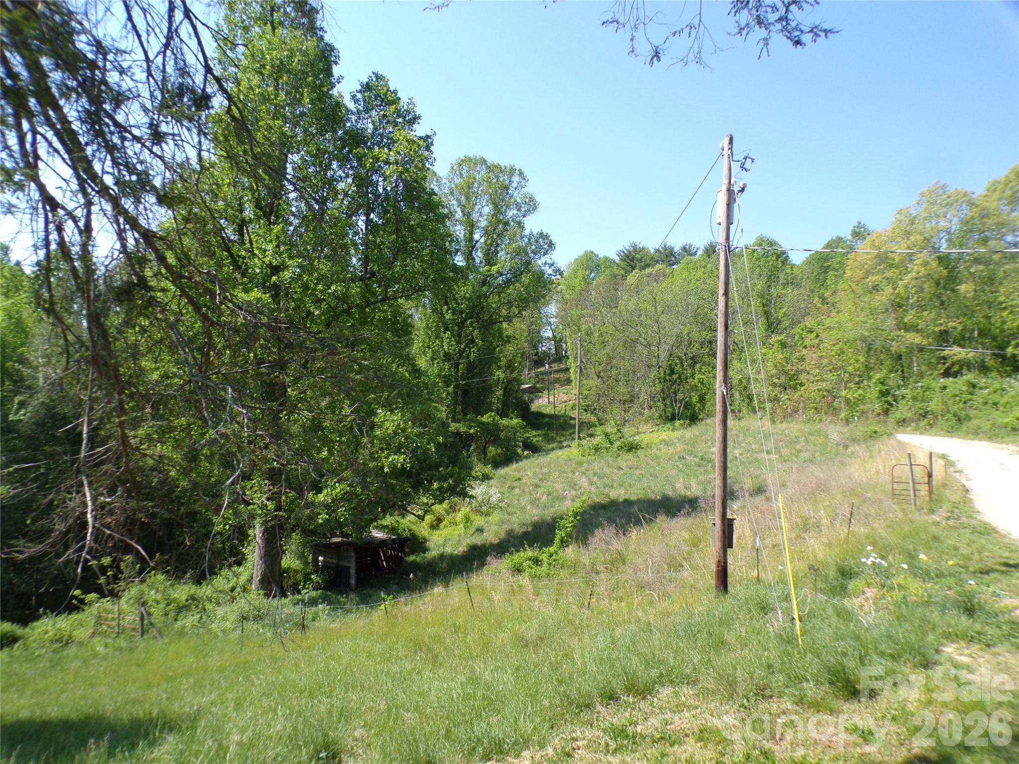 202 Honor Lane — Hendersonville