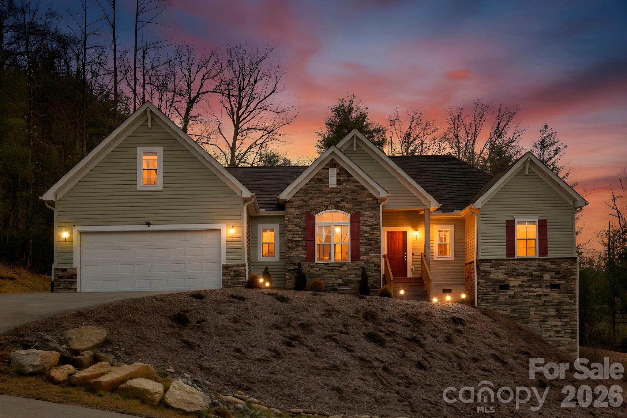 258 Crystal Heights Drive — Hendersonville