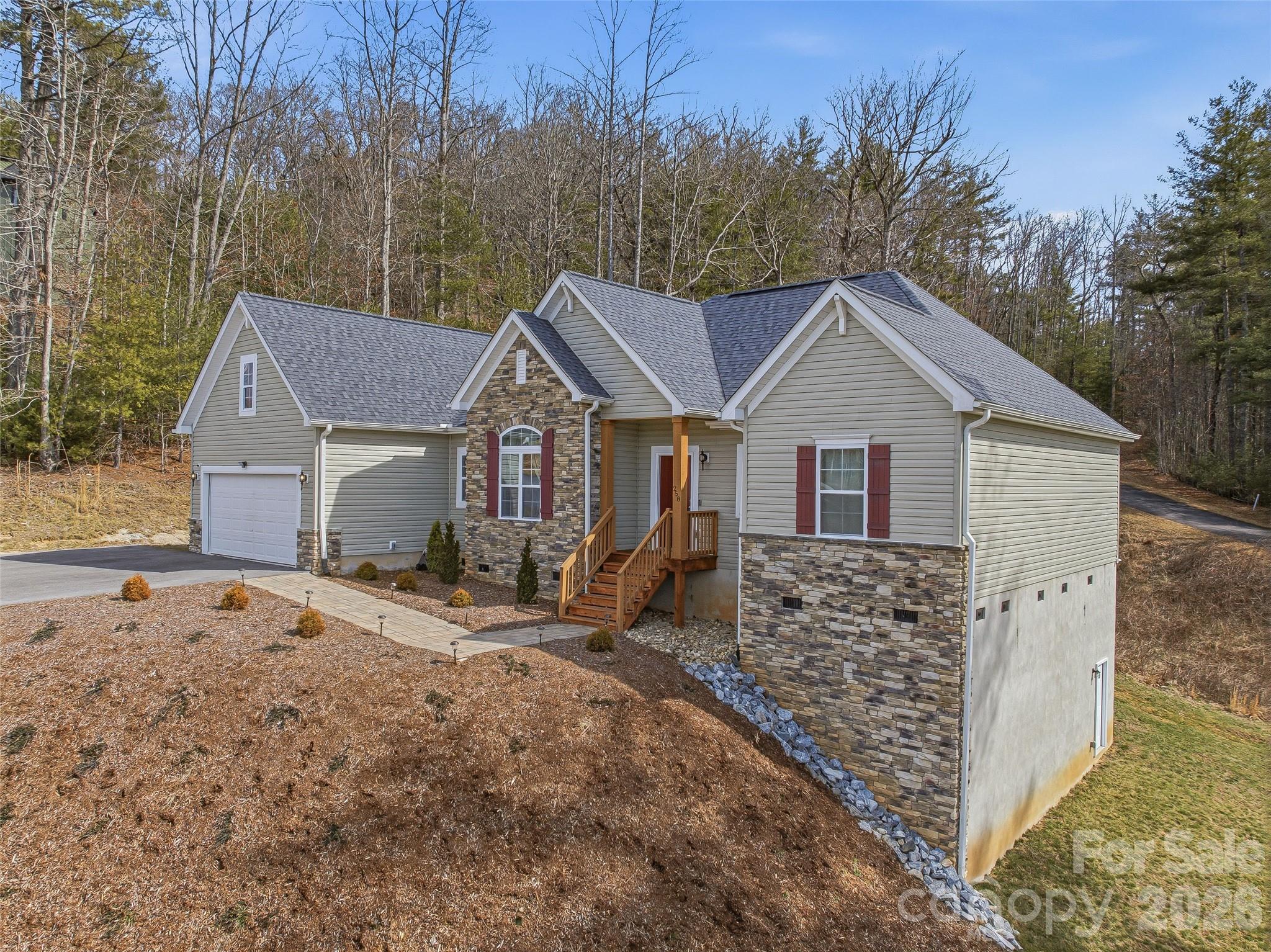 258 Crystal Heights Drive — Hendersonville