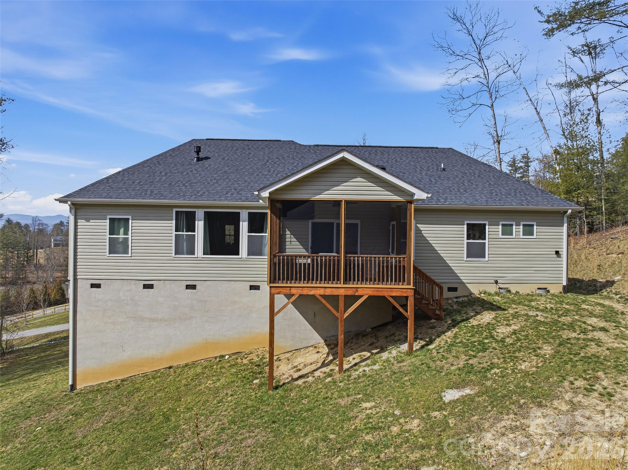 258 Crystal Heights Drive — Hendersonville