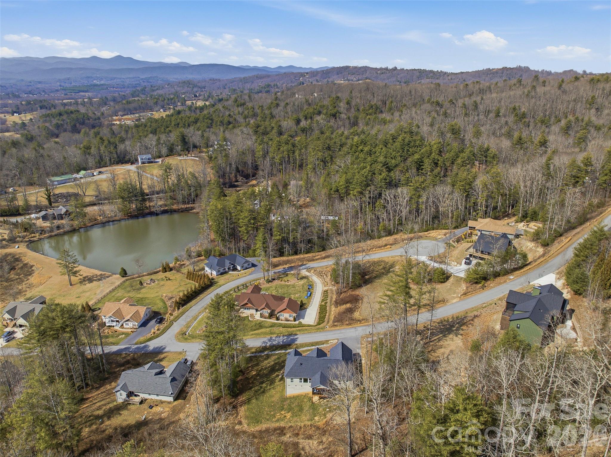 258 Crystal Heights Drive — Hendersonville