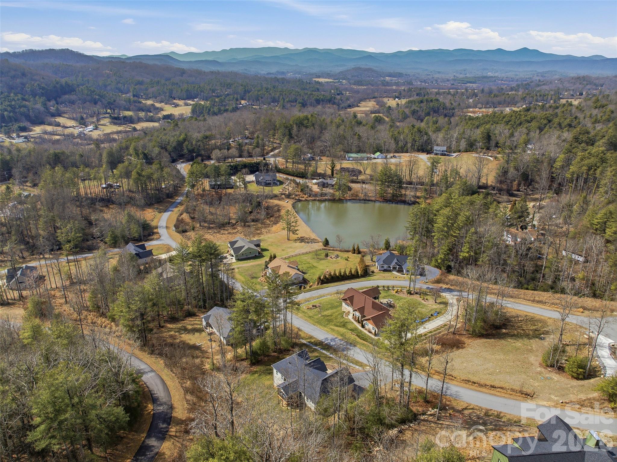 258 Crystal Heights Drive — Hendersonville