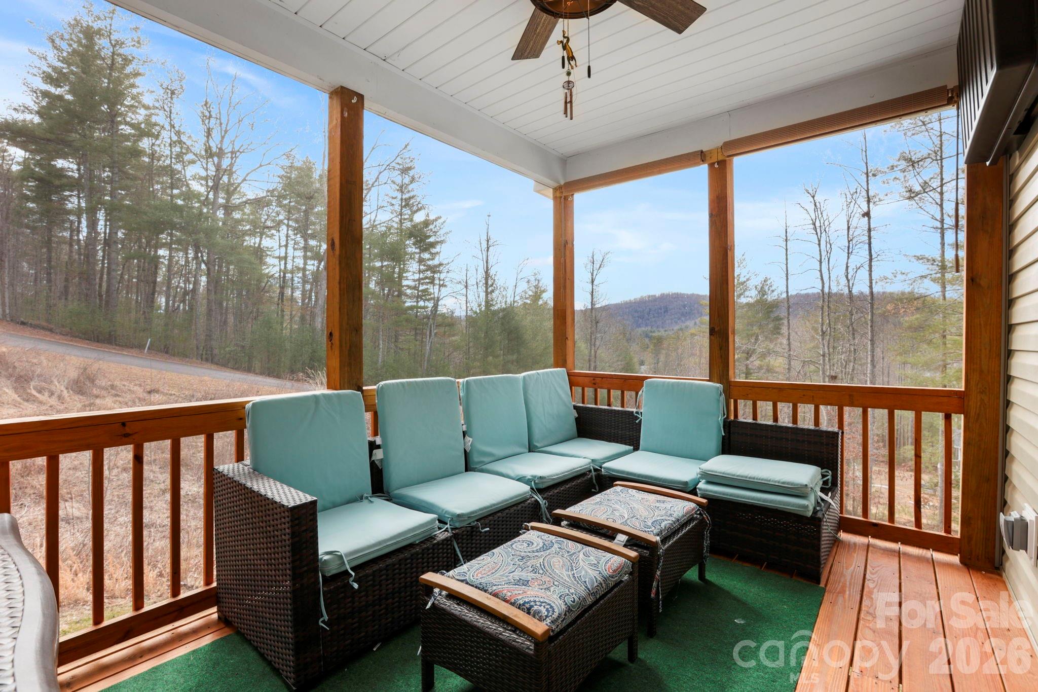 258 Crystal Heights Drive — Hendersonville