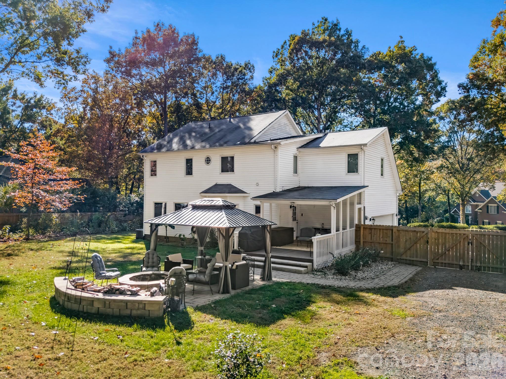 16014 Virginia Lee Court — Fort Mill