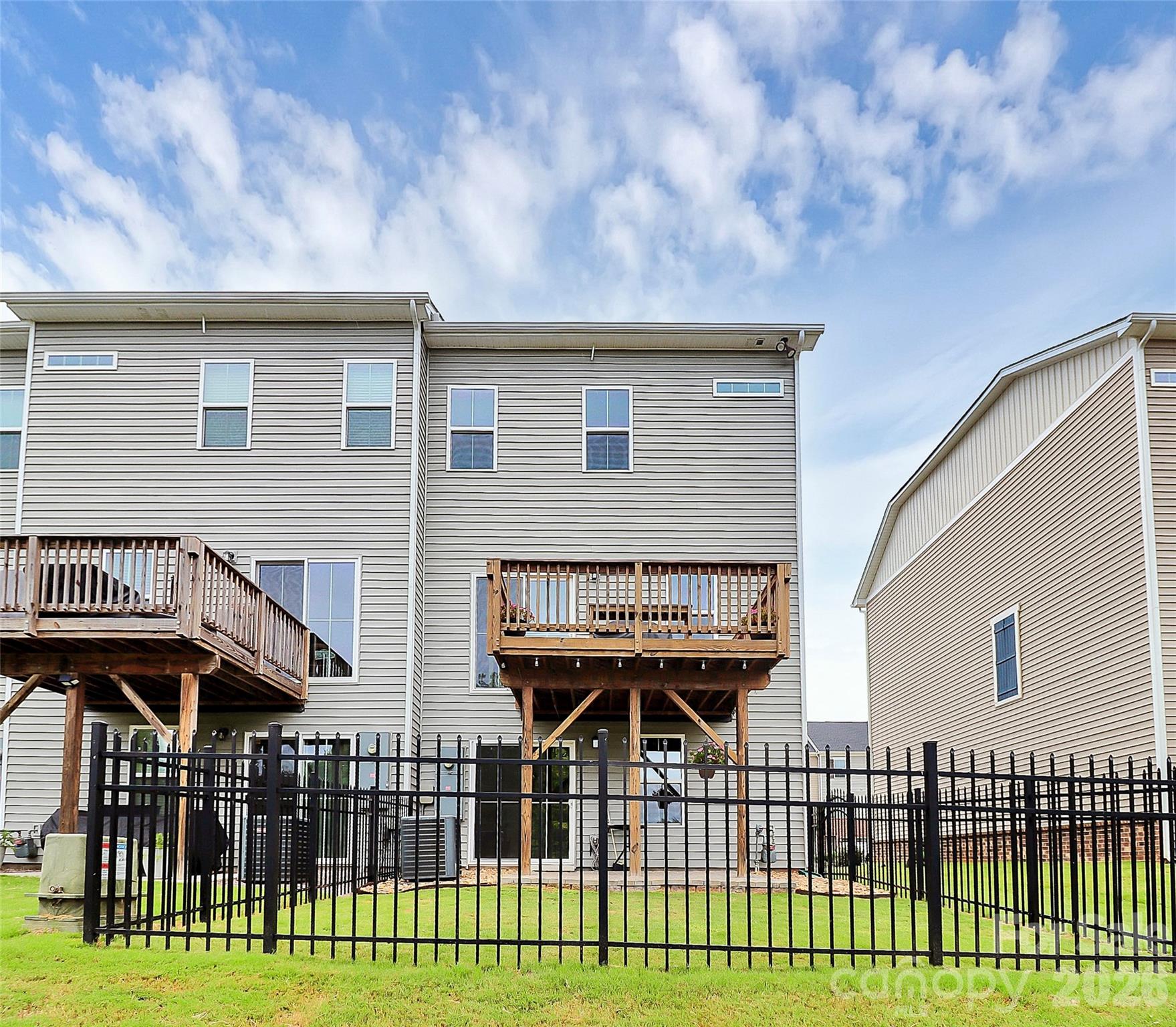 2541 Grantham Place Drive — Fort Mill