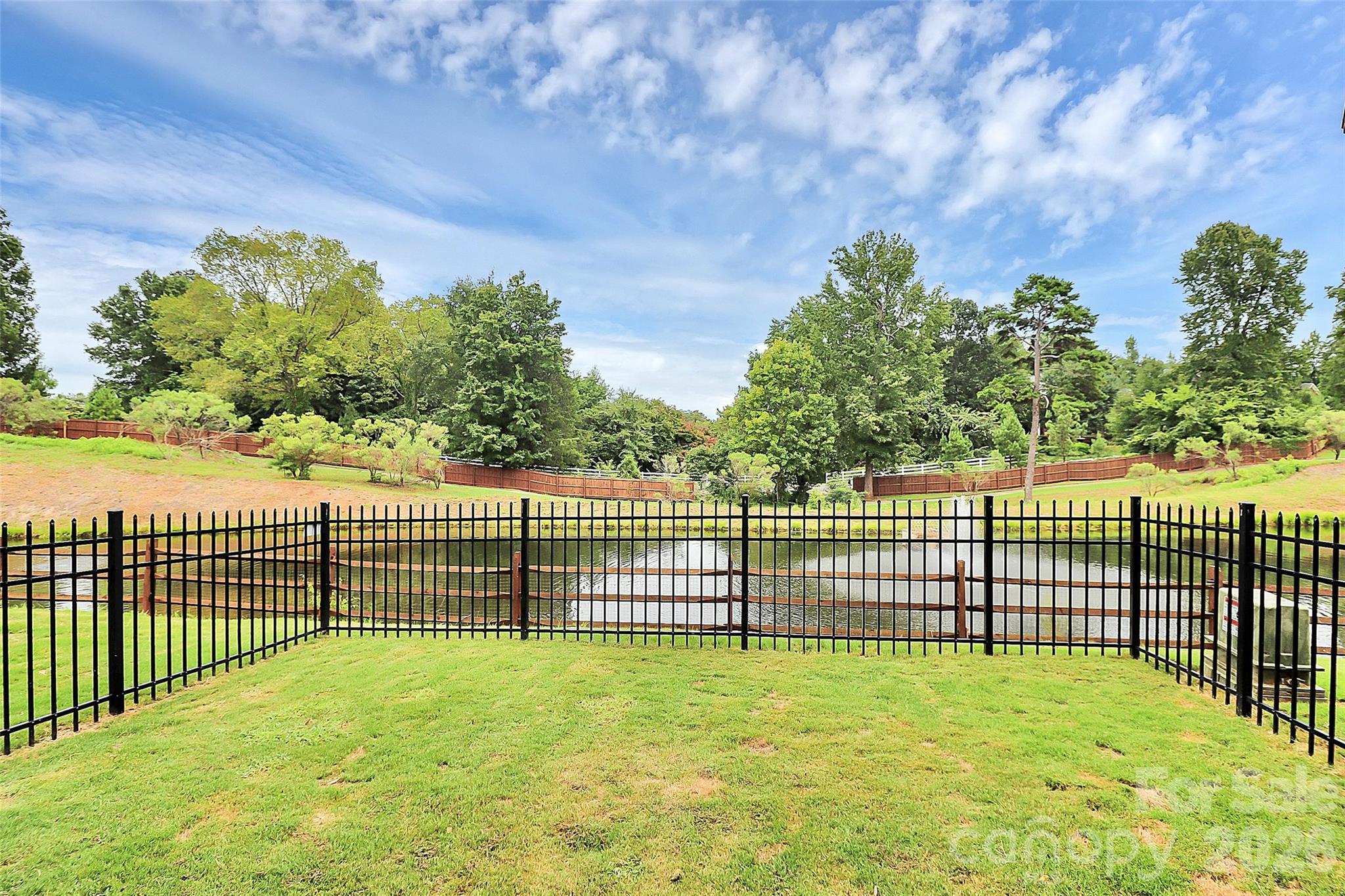 2541 Grantham Place Drive — Fort Mill