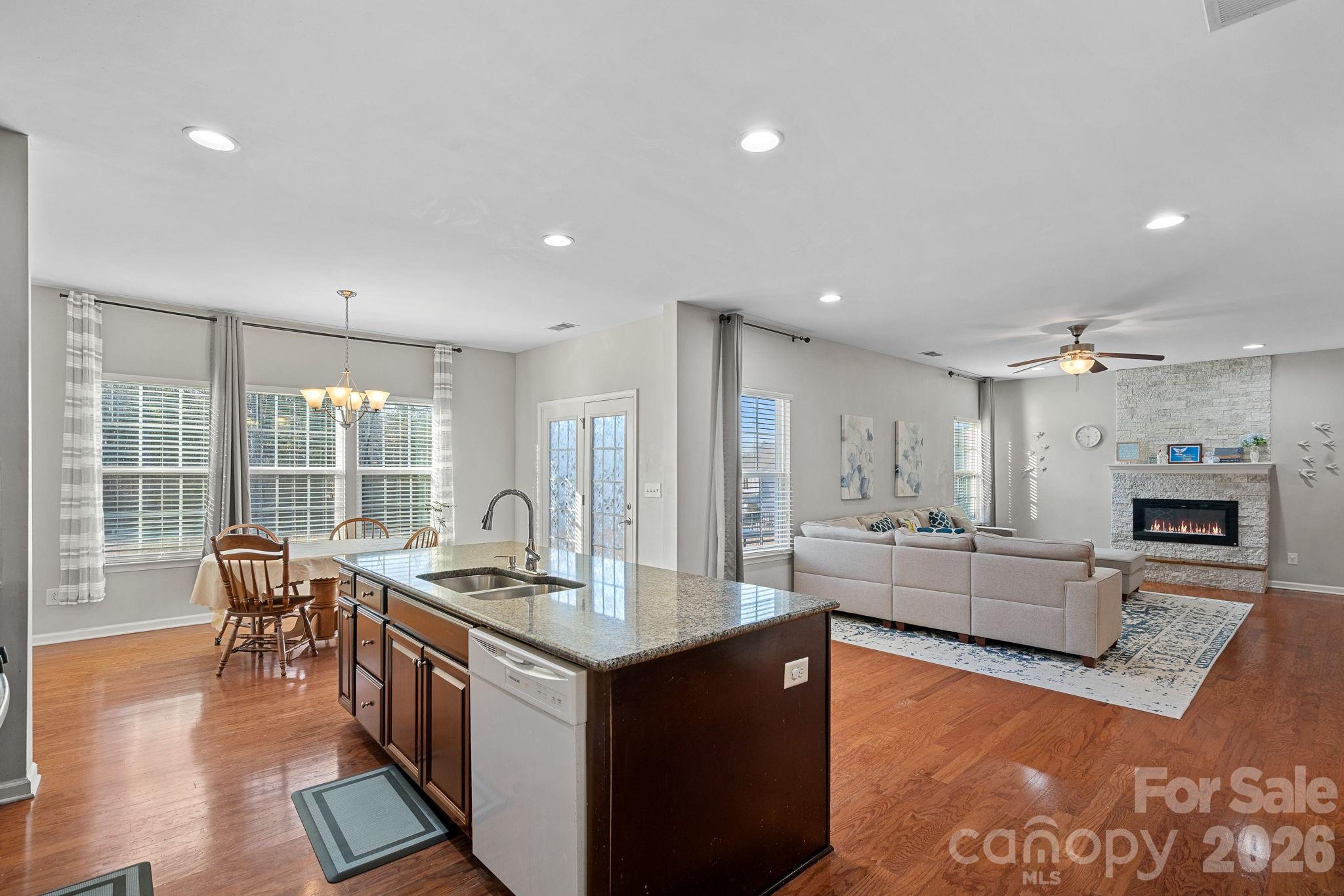 7412 Greene Mill Avenue SW — Concord