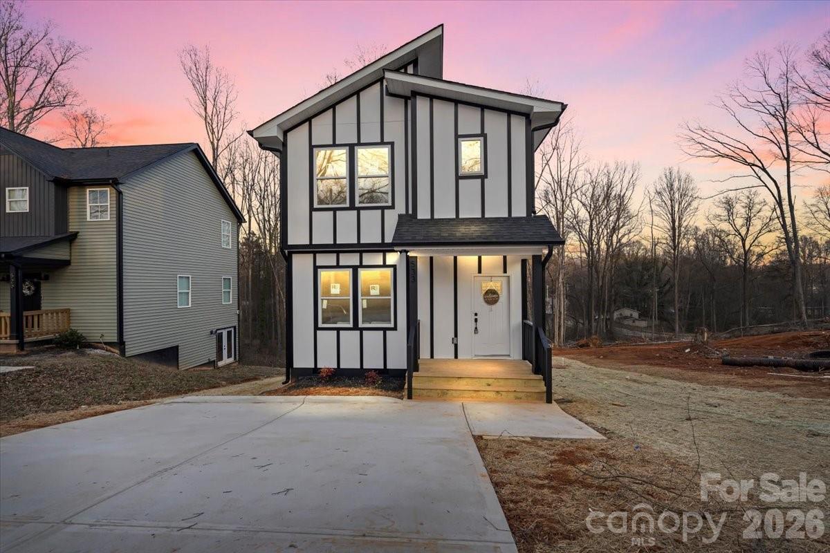 533 Crowell Avenue — Statesville