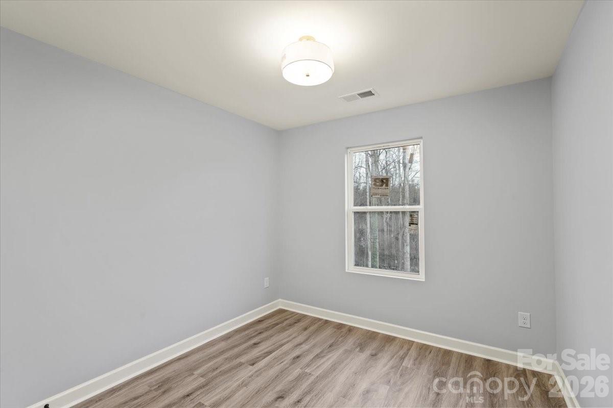 533 Crowell Avenue — Statesville