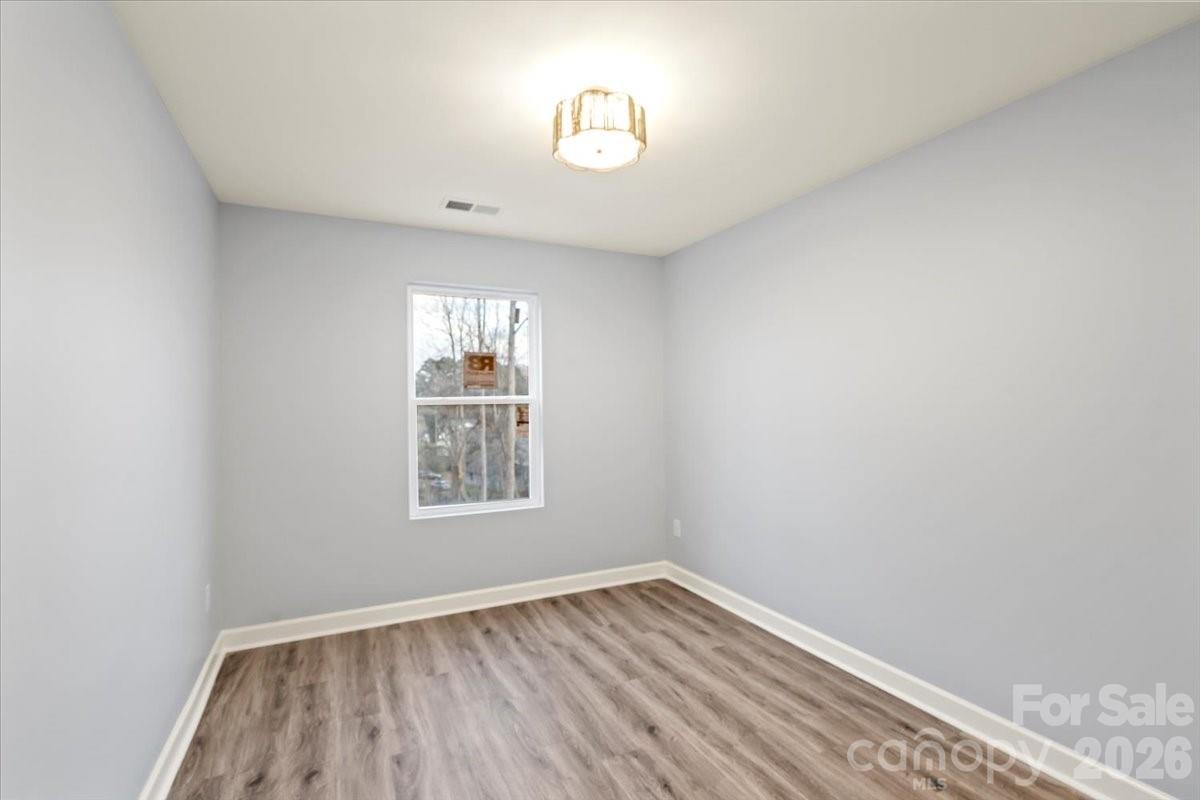 533 Crowell Avenue — Statesville