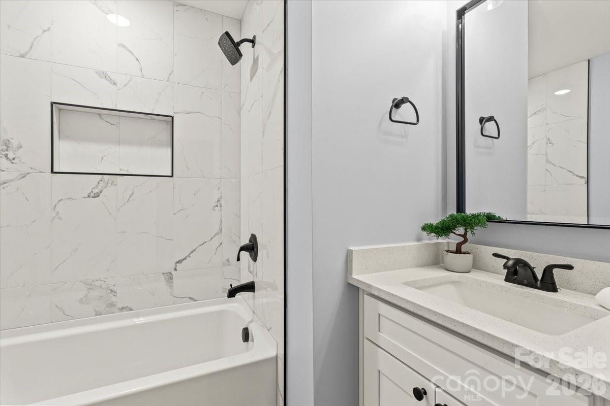 533 Crowell Avenue — Statesville