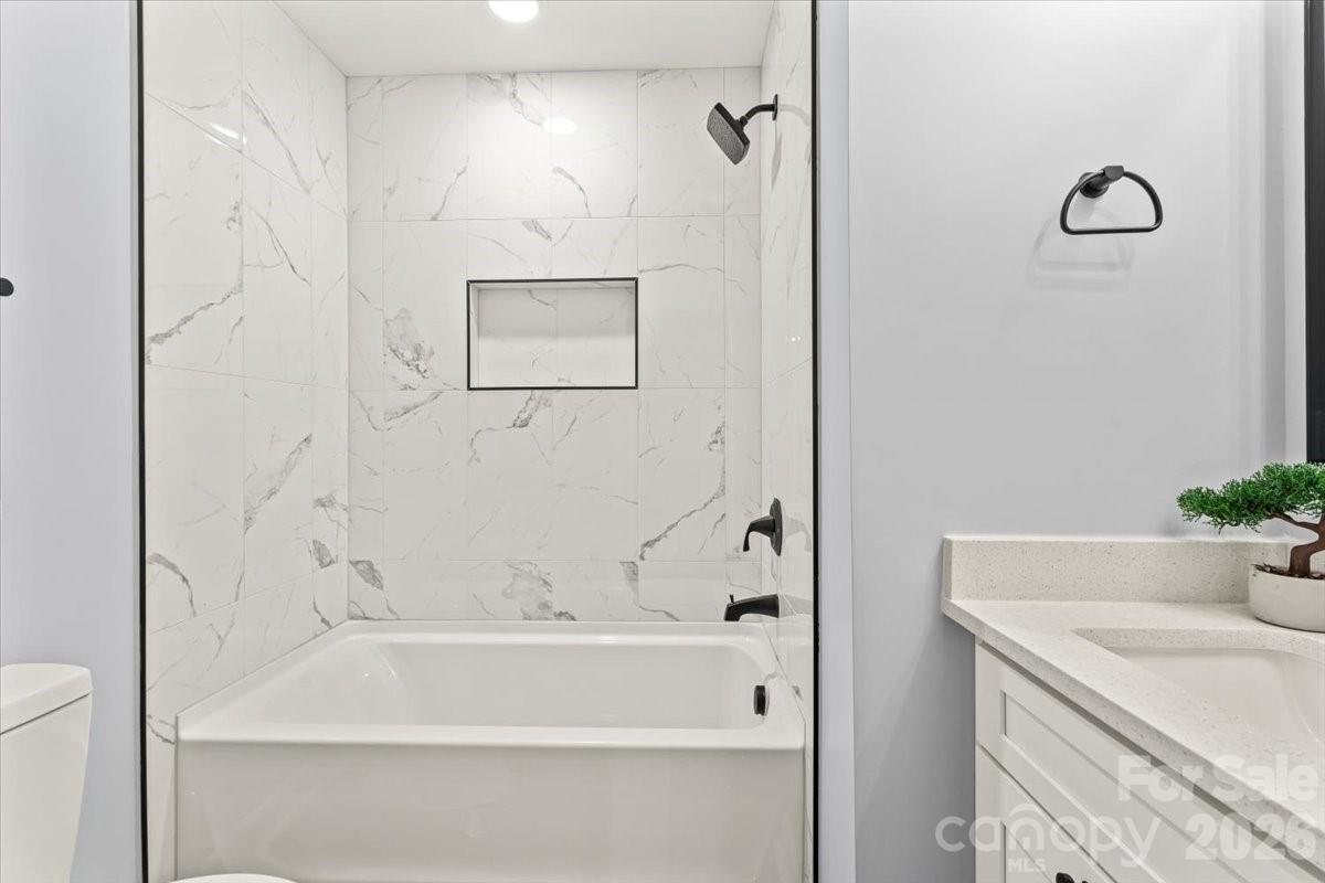 533 Crowell Avenue — Statesville