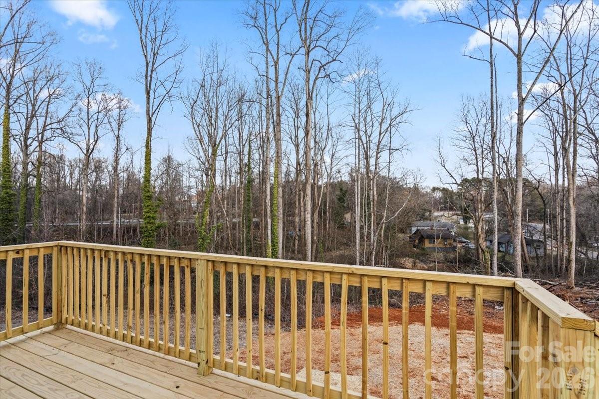 533 Crowell Avenue — Statesville