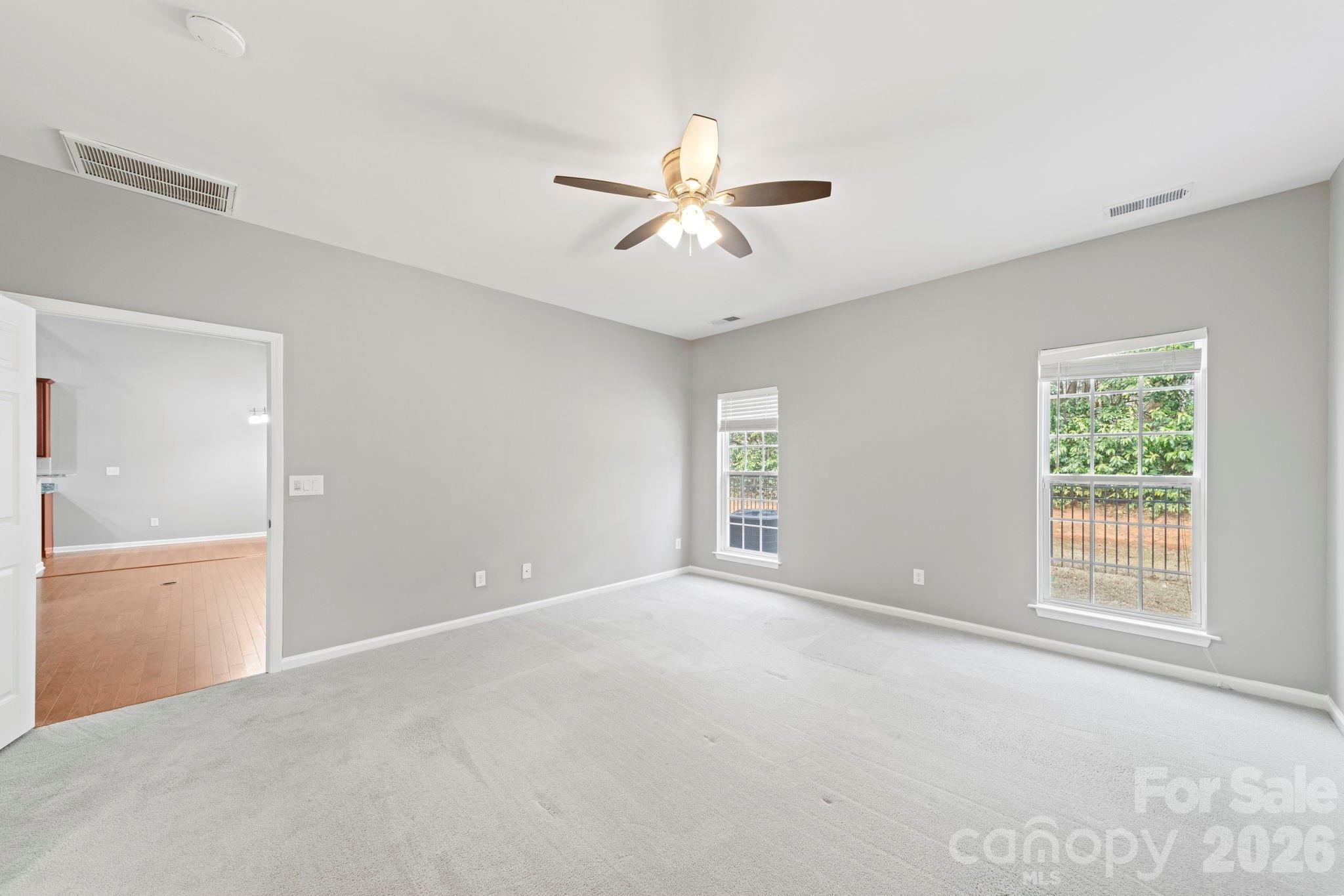 3342 Park South Station Boulevard — Charlotte