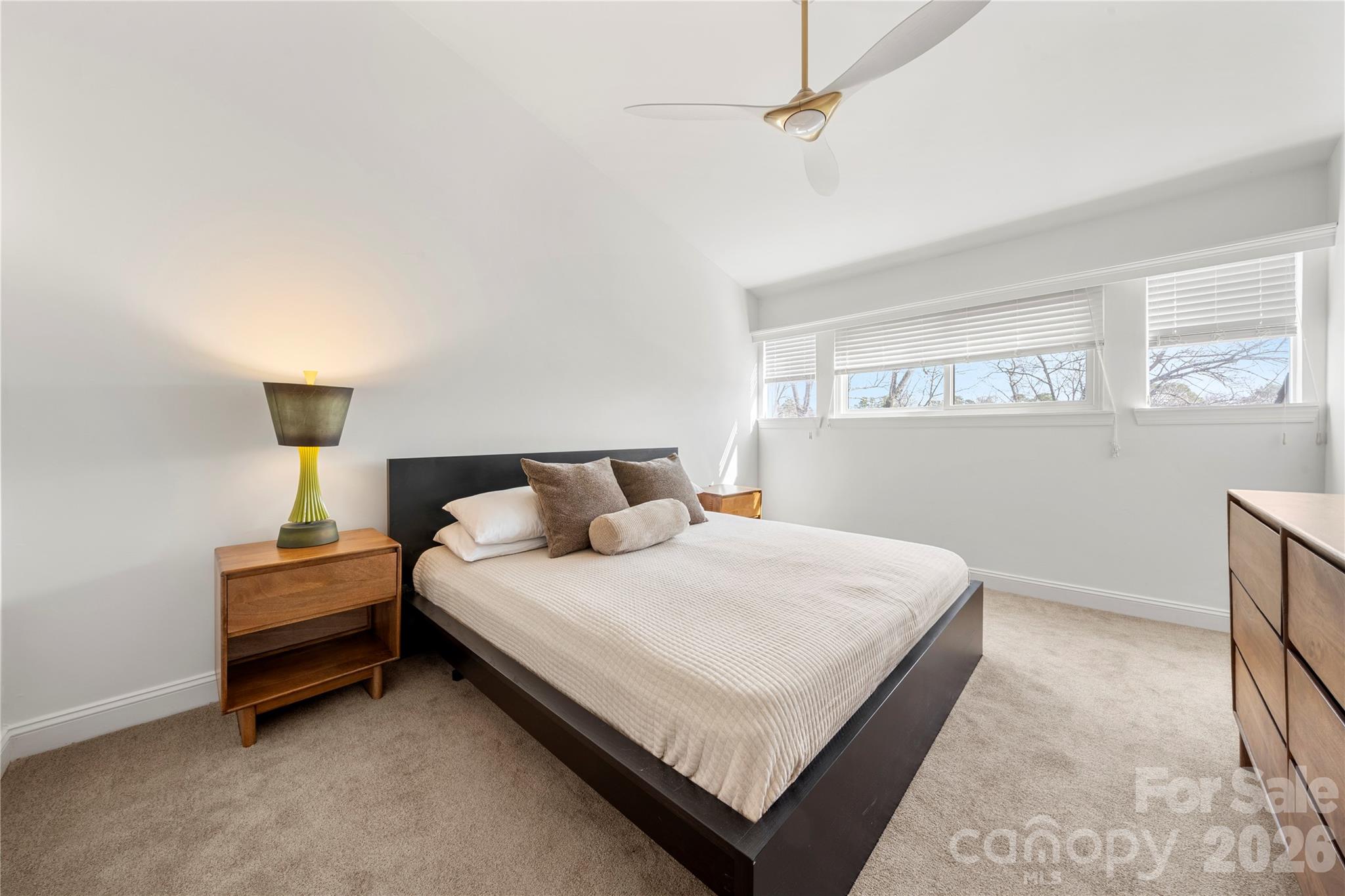 73 Ridgeport Road — Clover