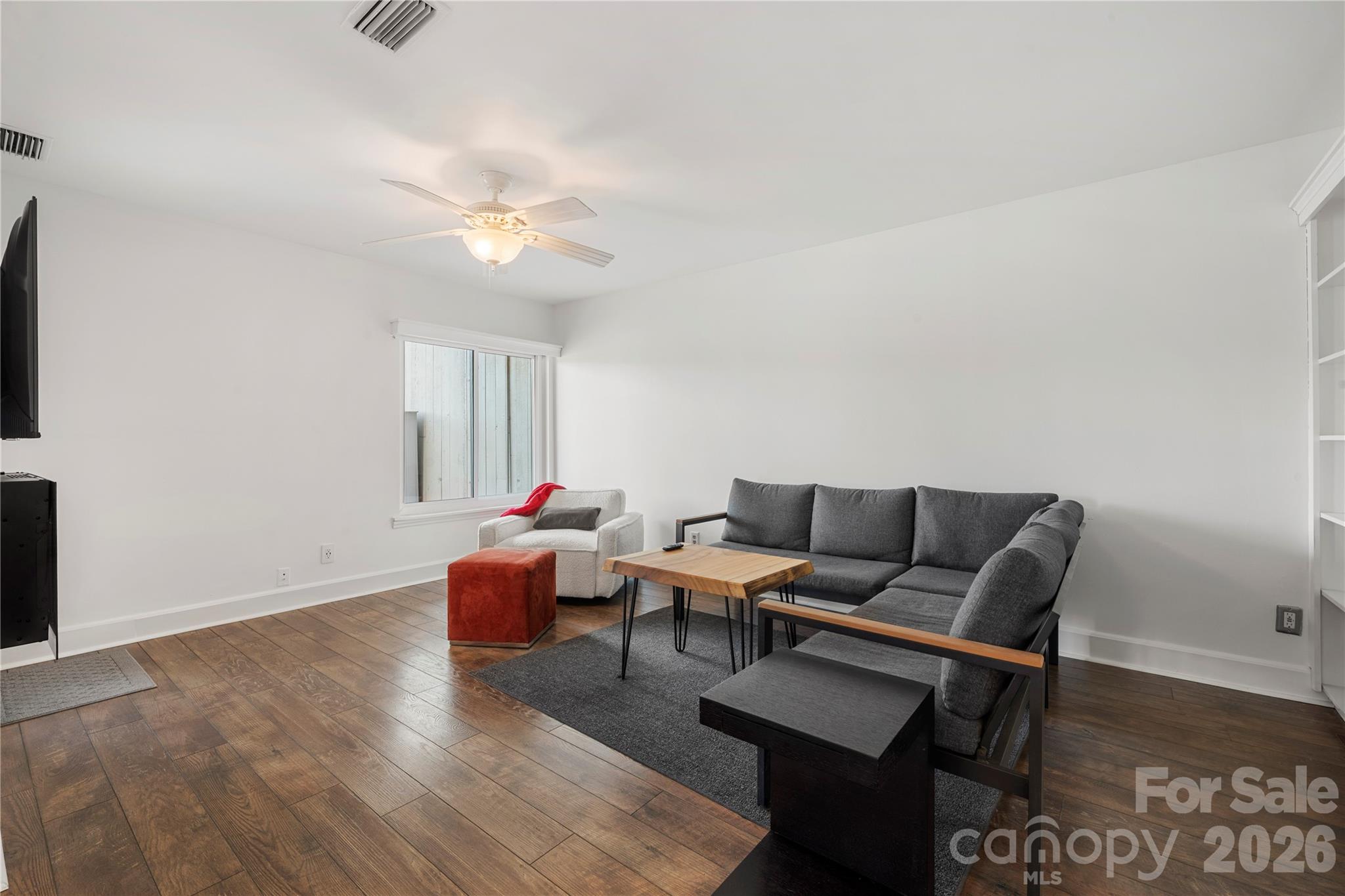 73 Ridgeport Road — Clover