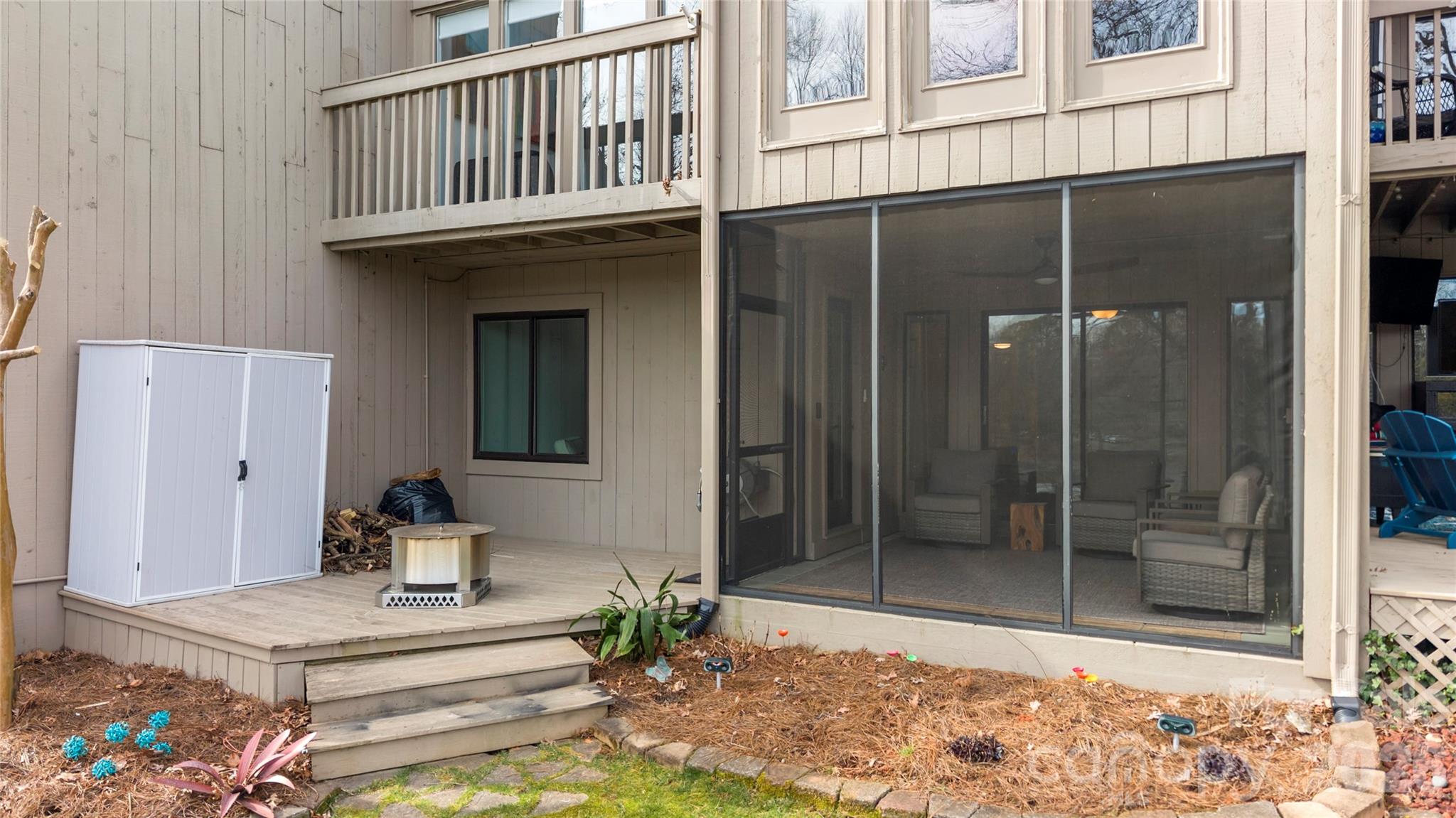 73 Ridgeport Road — Clover