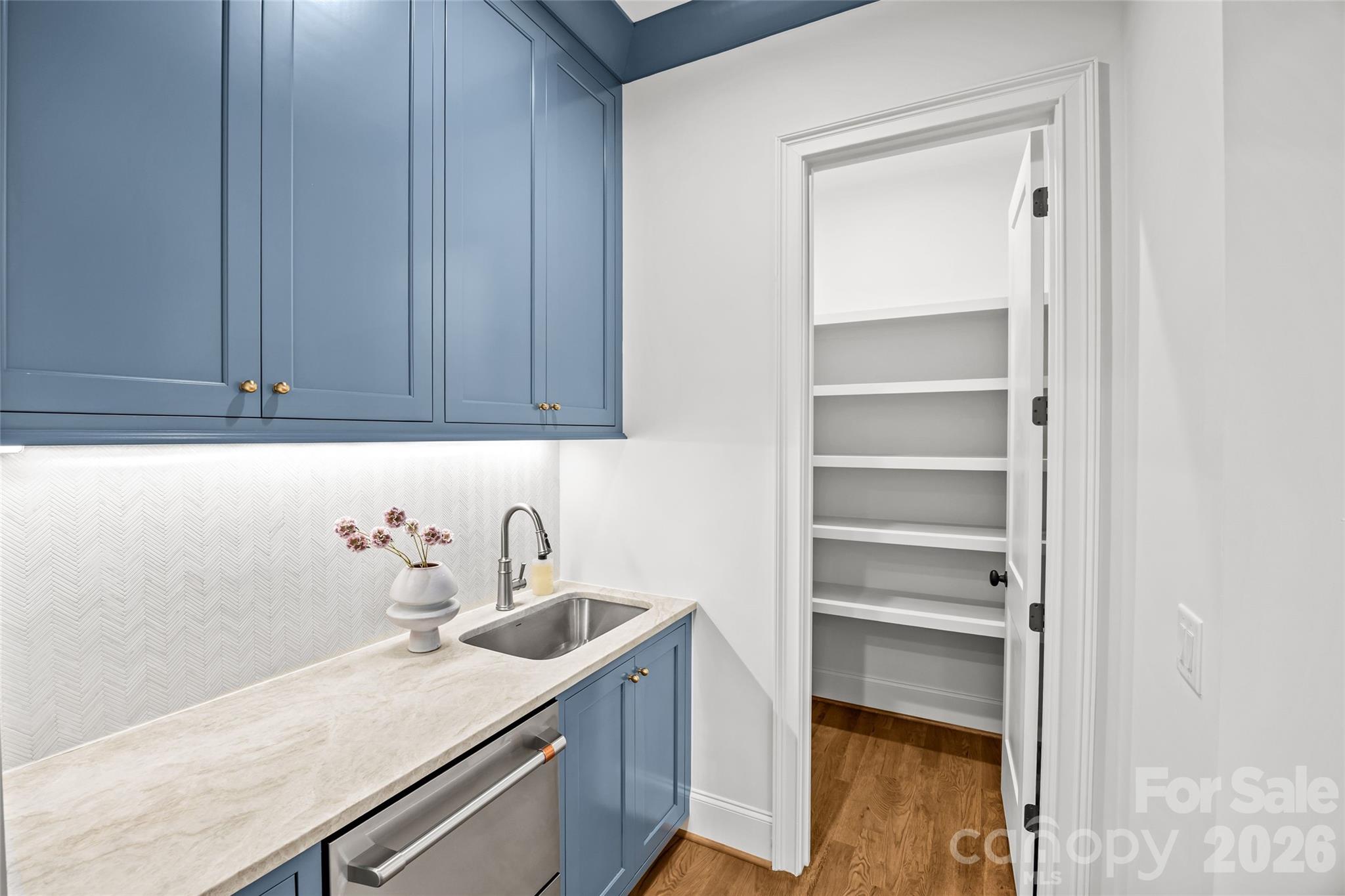 4715 Montclair Avenue — Charlotte