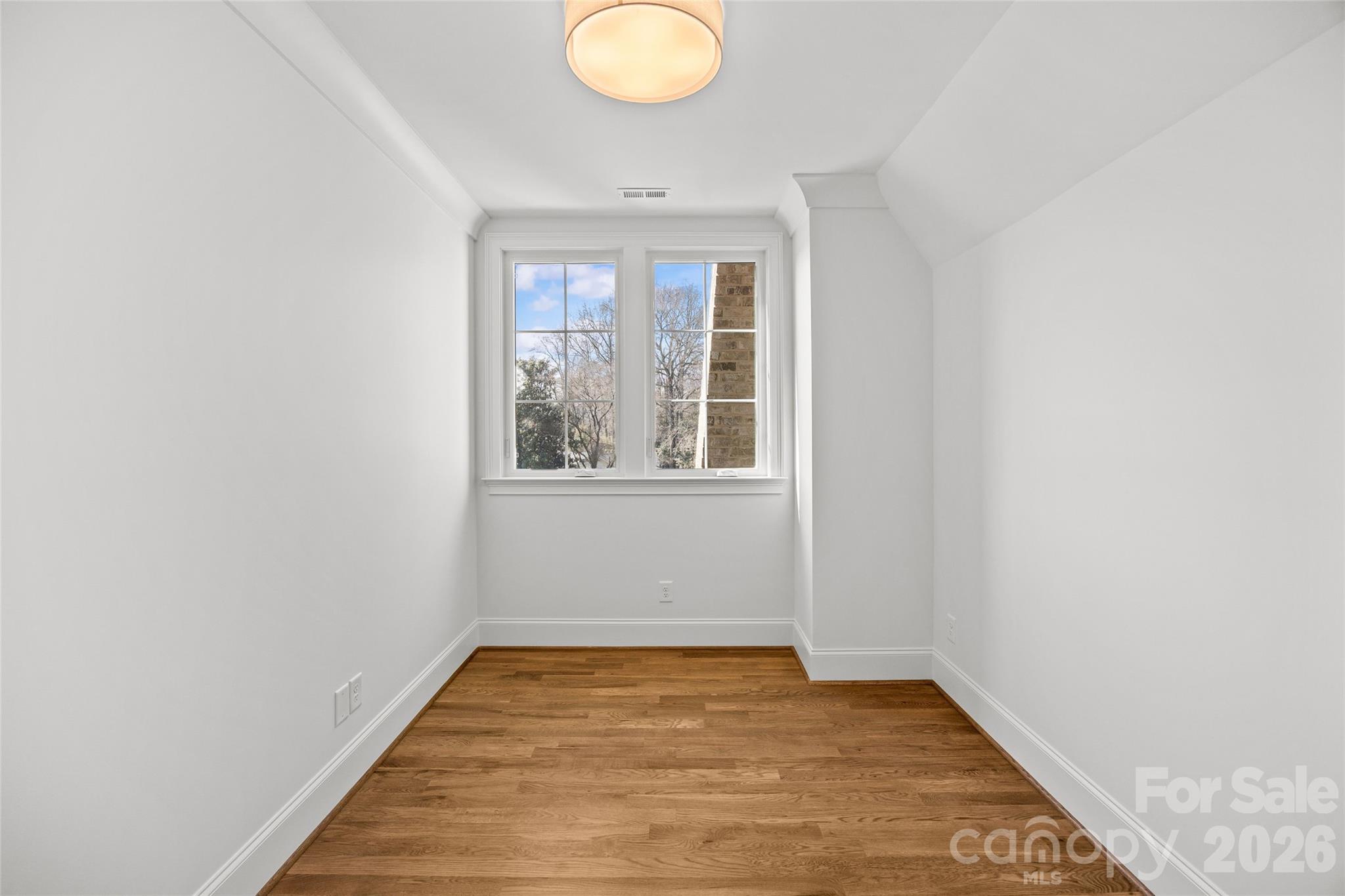 4715 Montclair Avenue — Charlotte