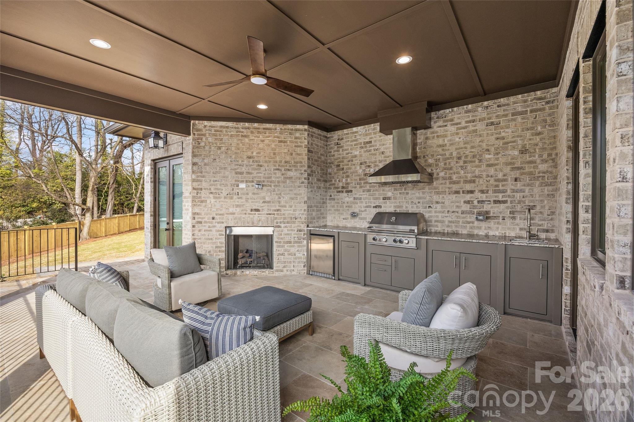 4715 Montclair Avenue — Charlotte