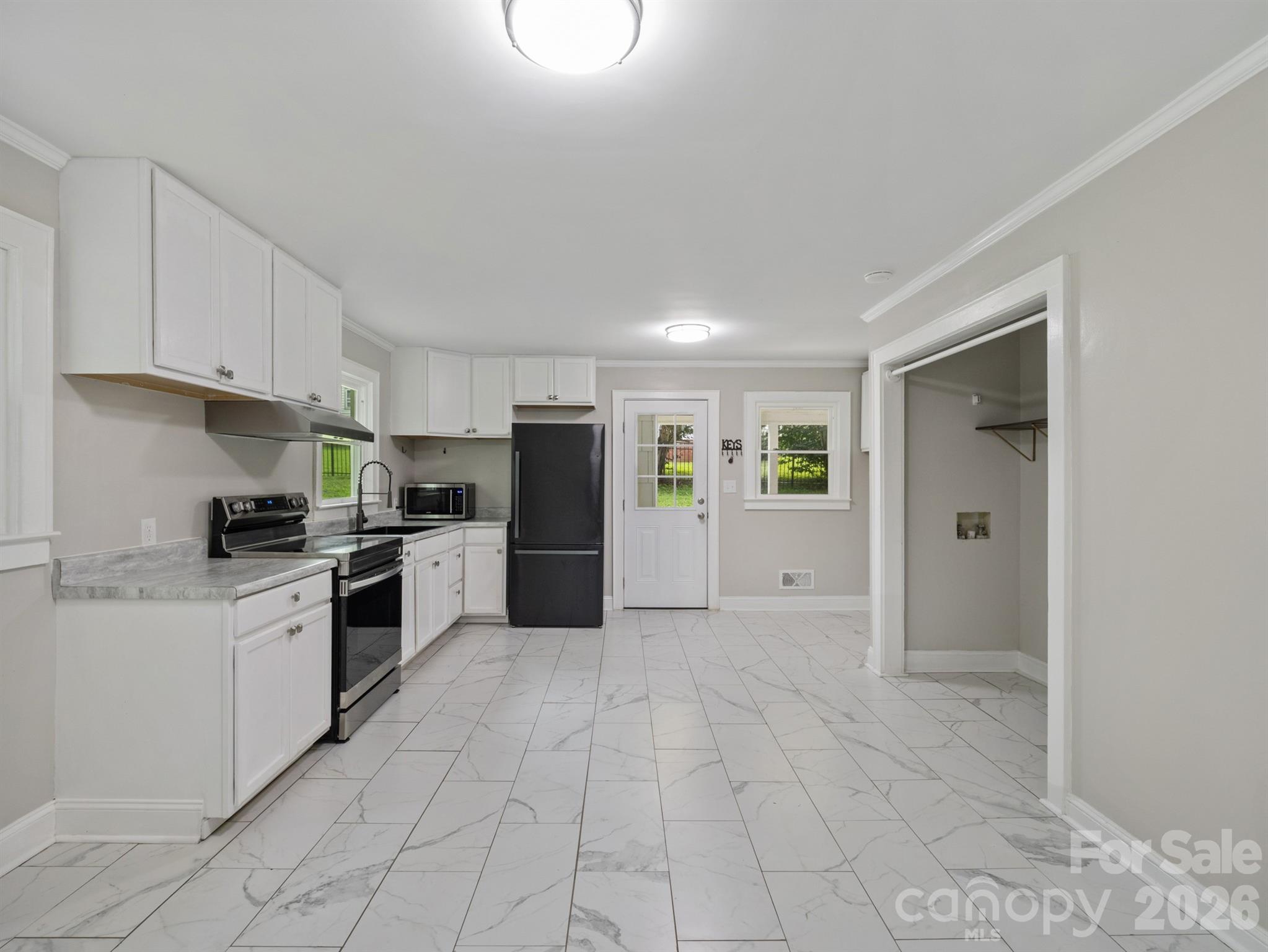 1806 Kingsley Drive — Albemarle