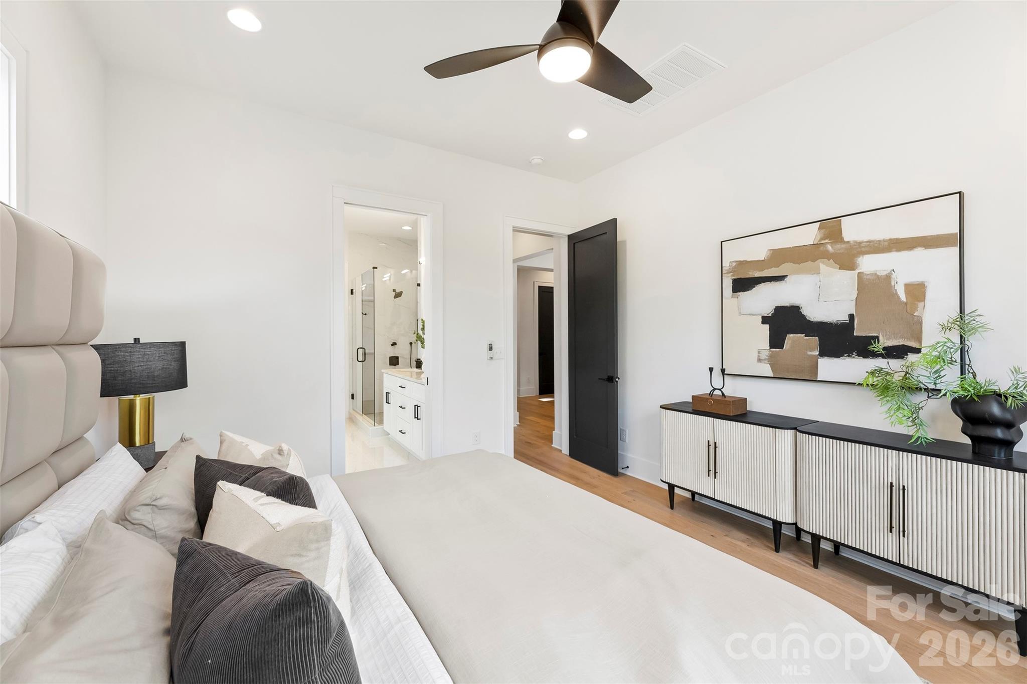 2025 South Street — Charlotte