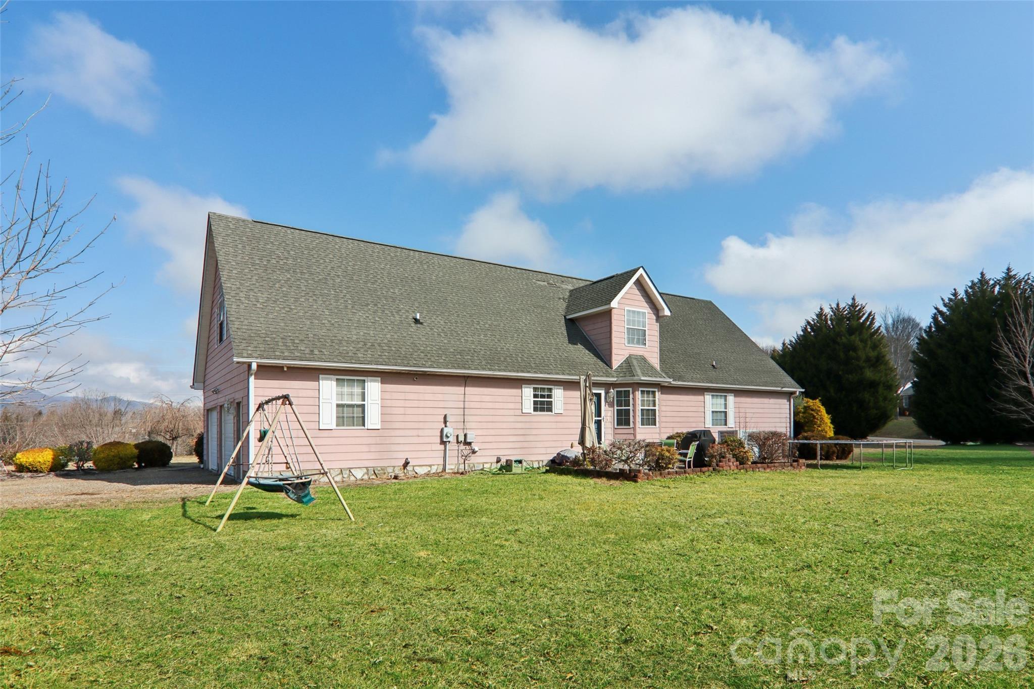 130 Crestview Street — Canton