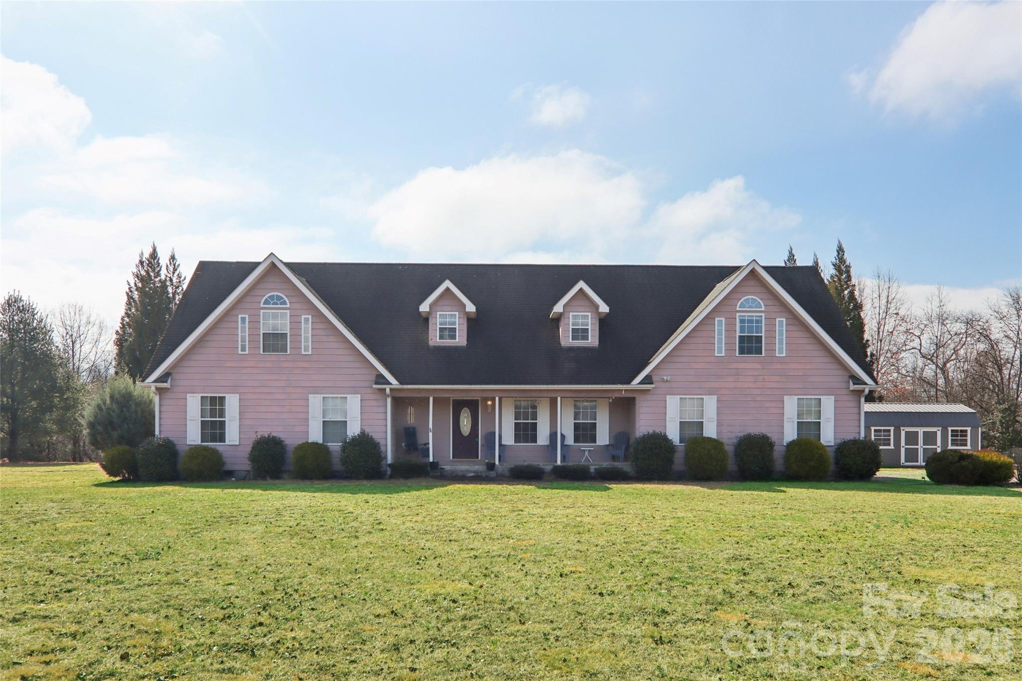 130 Crestview Street — Canton
