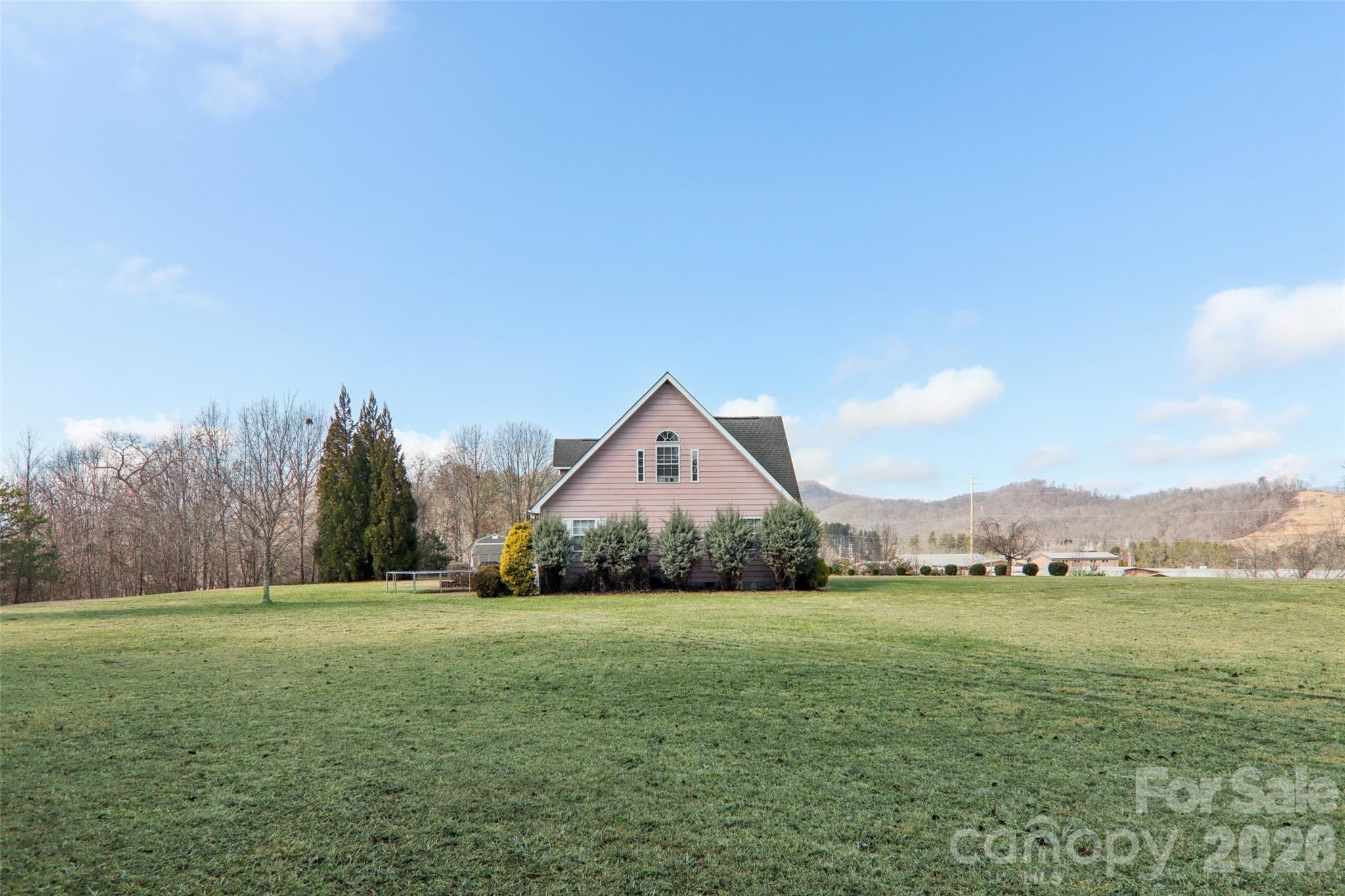 130 Crestview Street — Canton