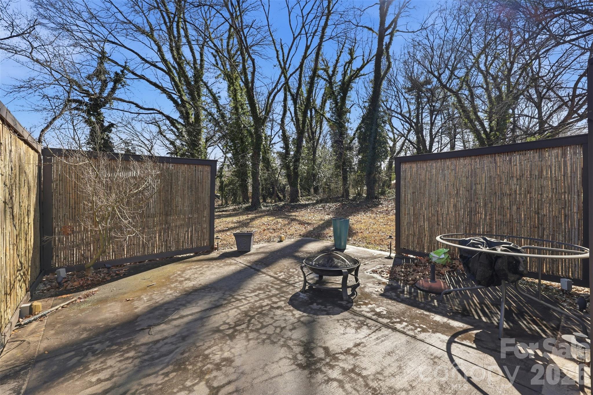 324 17th Avenue NE — Hickory