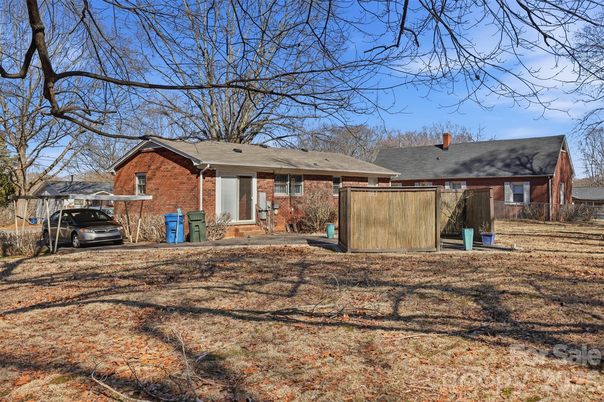 324 17th Avenue NE — Hickory