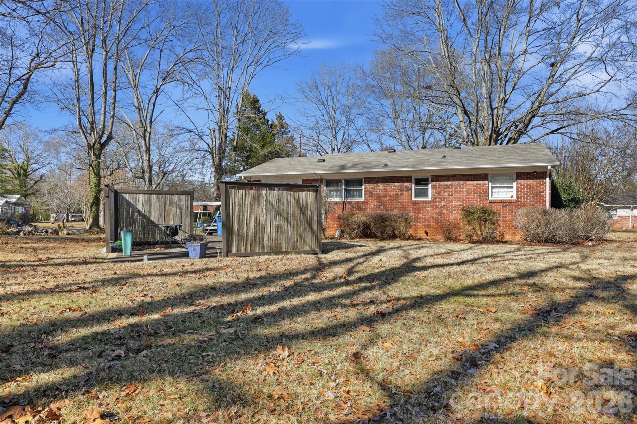 324 17th Avenue NE — Hickory
