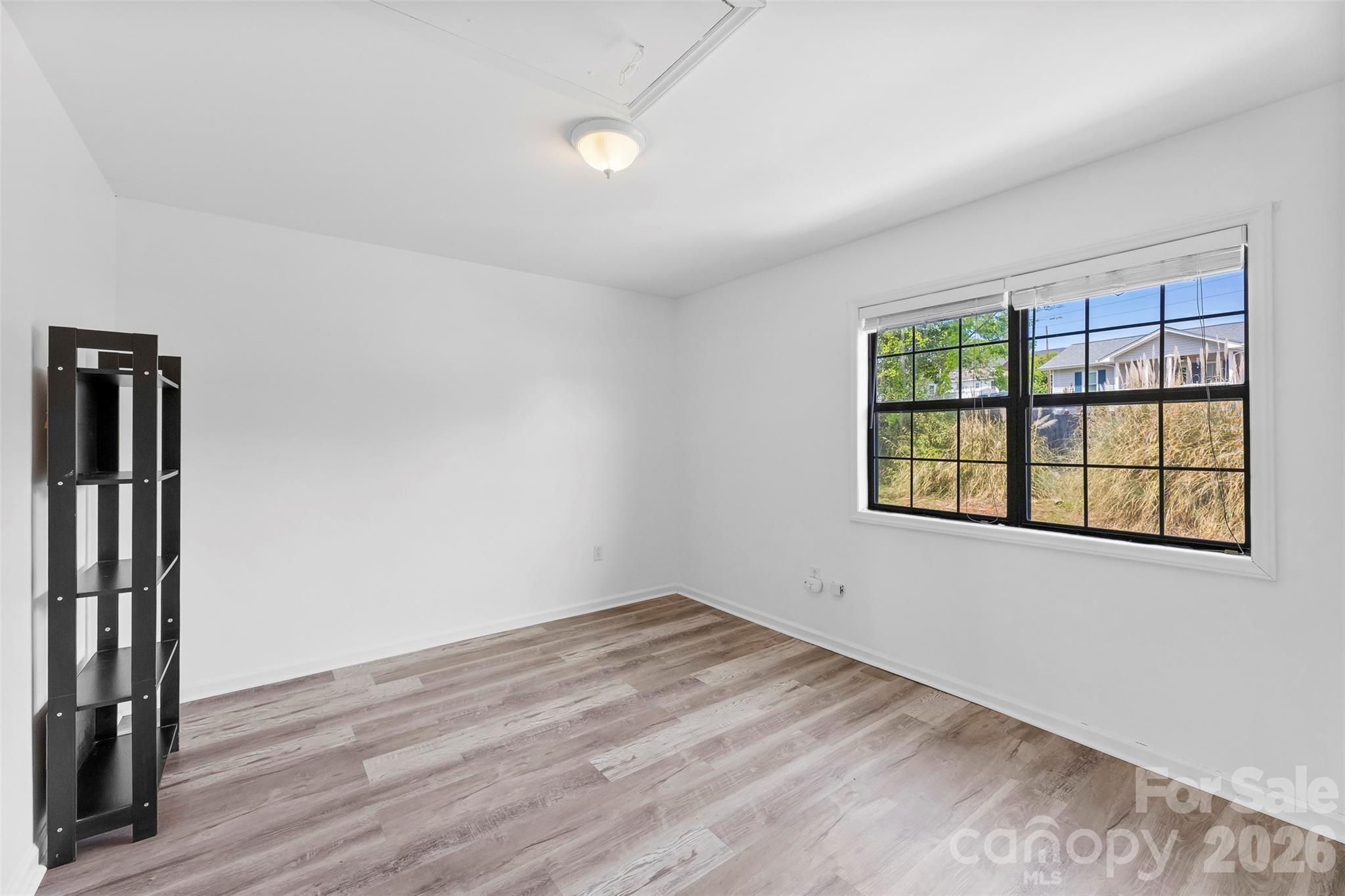 1420 River Drive — Belmont