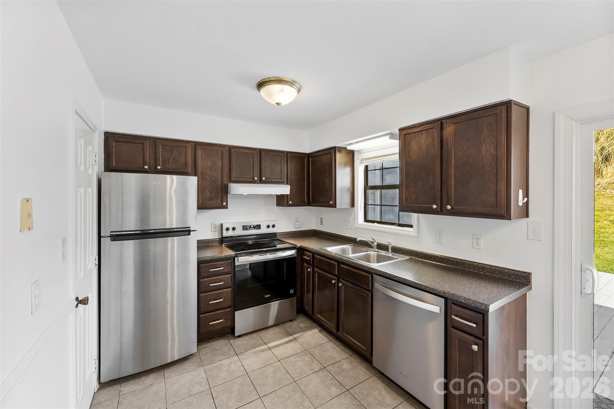 1420 River Drive — Belmont