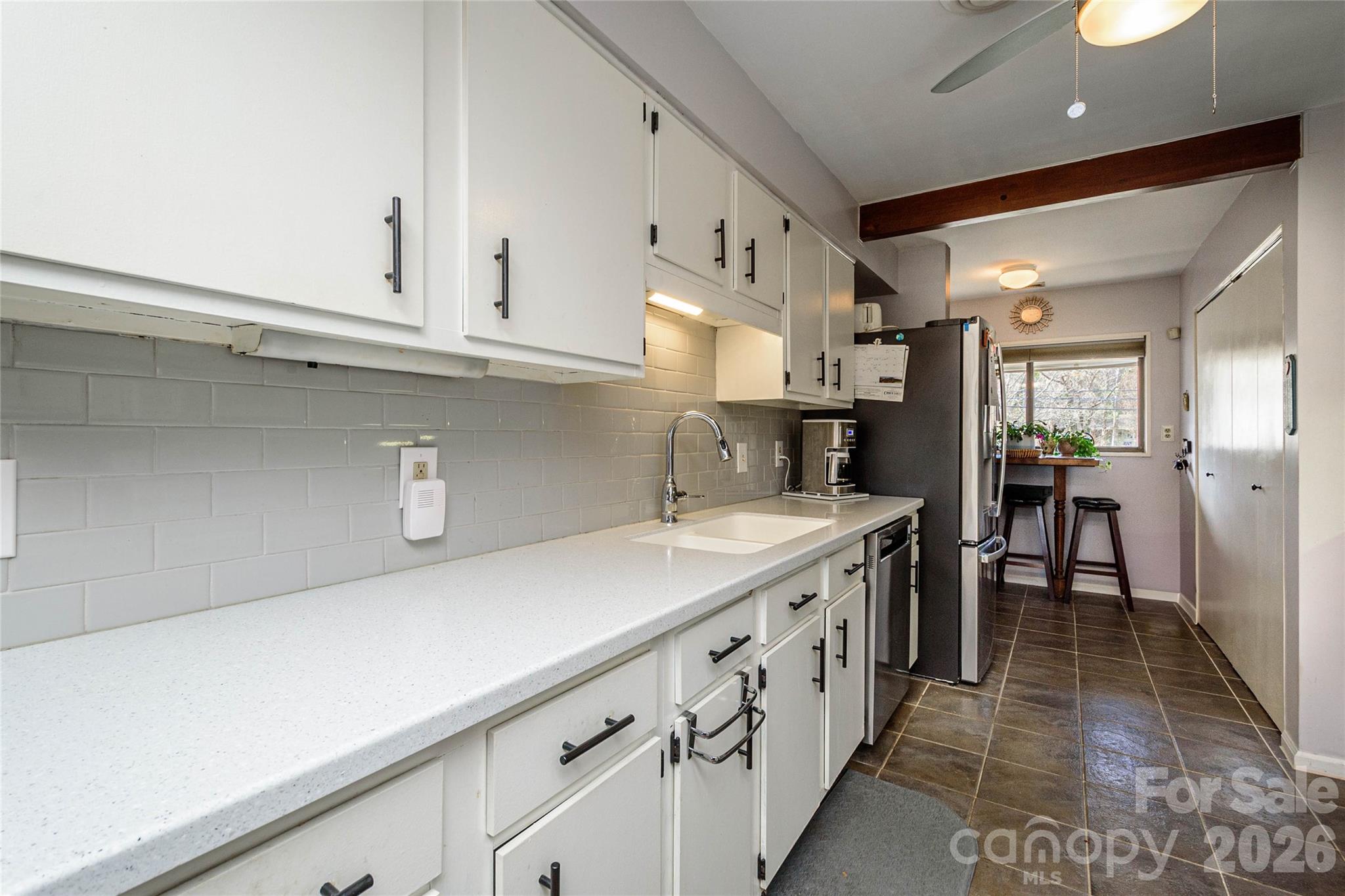8 Lakemoor Lane #8 — Hendersonville