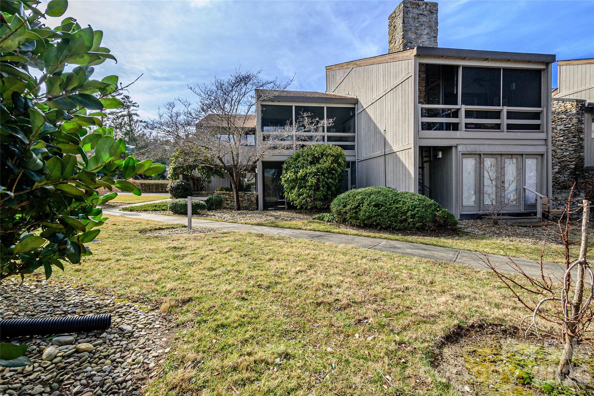 8 Lakemoor Lane #8 — Hendersonville