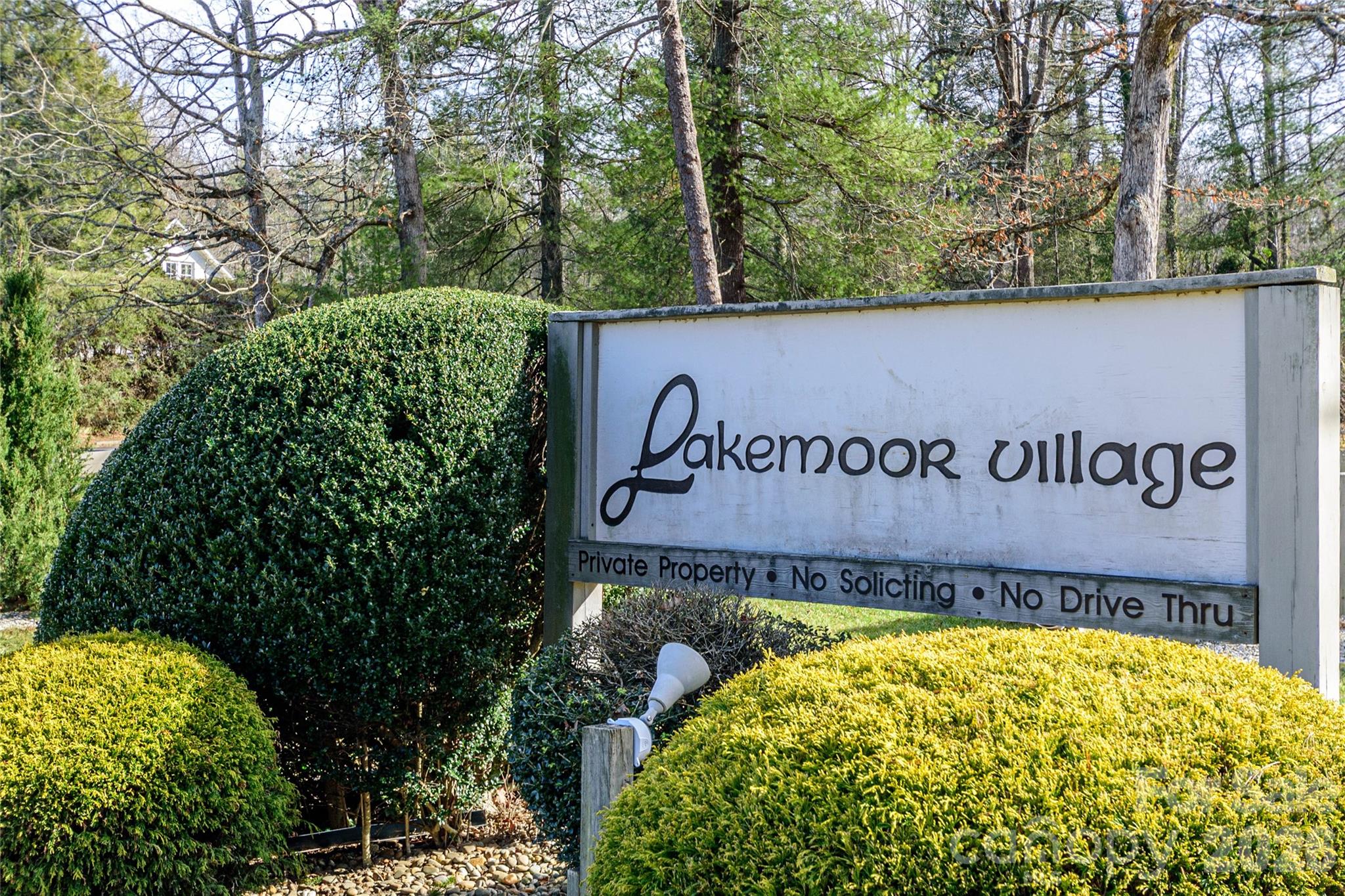 8 Lakemoor Lane #8 — Hendersonville