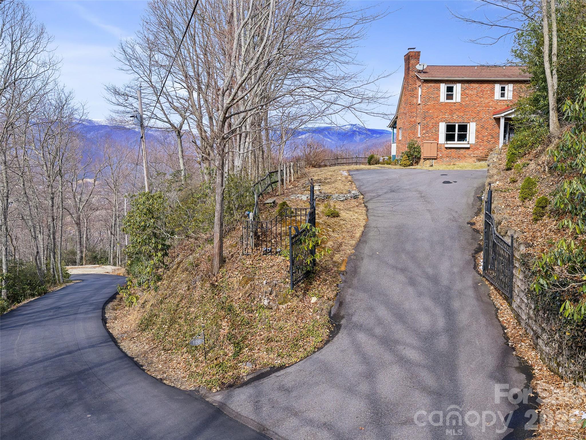 126 Wildflower Cove Drive — Swannanoa