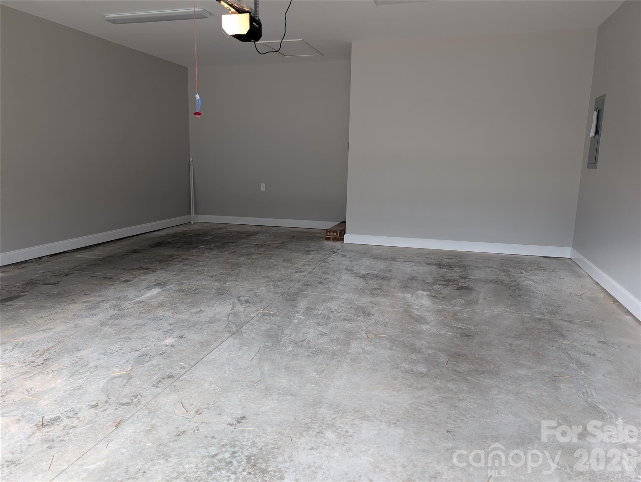 4178 Saltwood Drive — Hickory