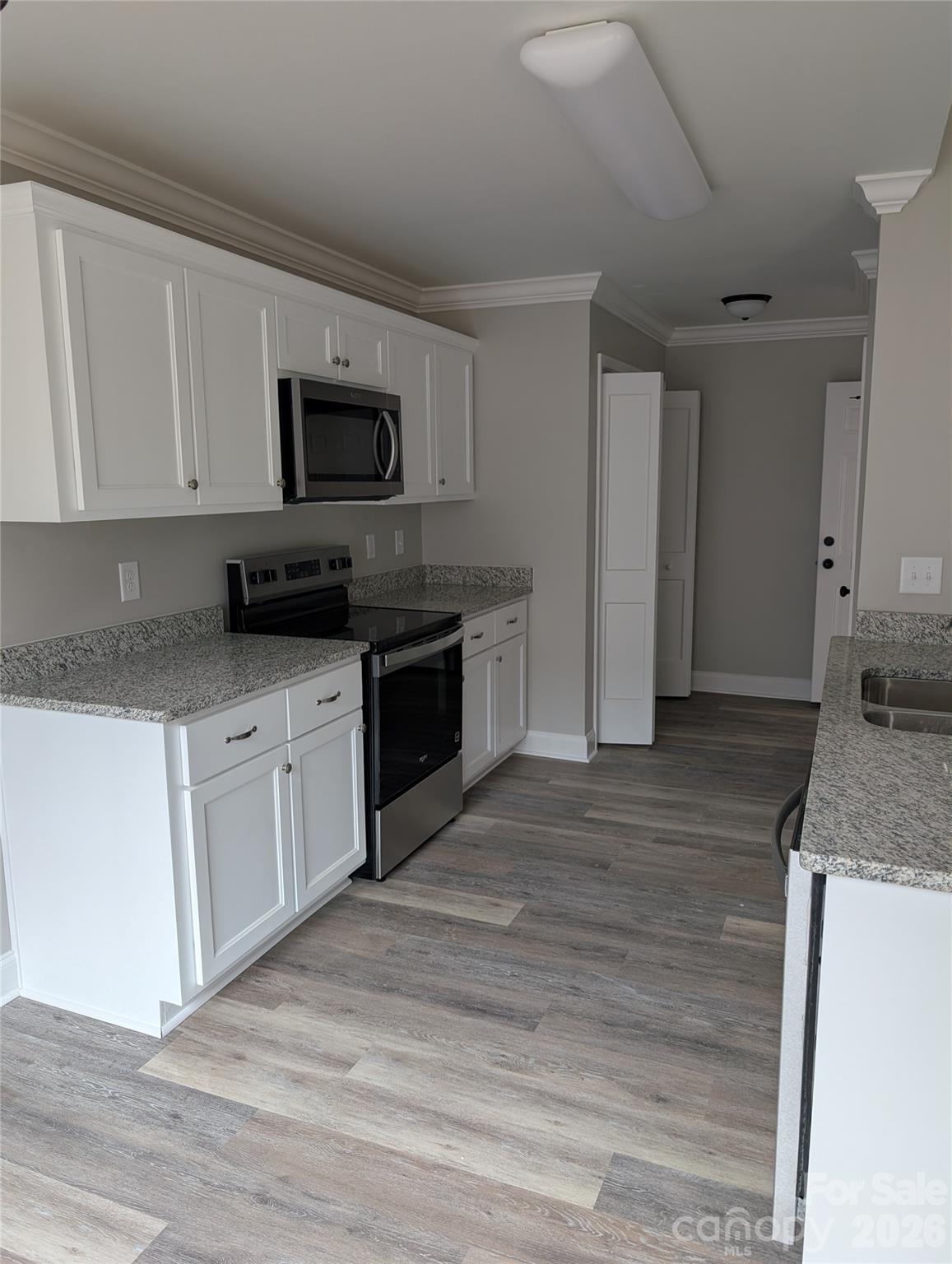 4178 Saltwood Drive — Hickory