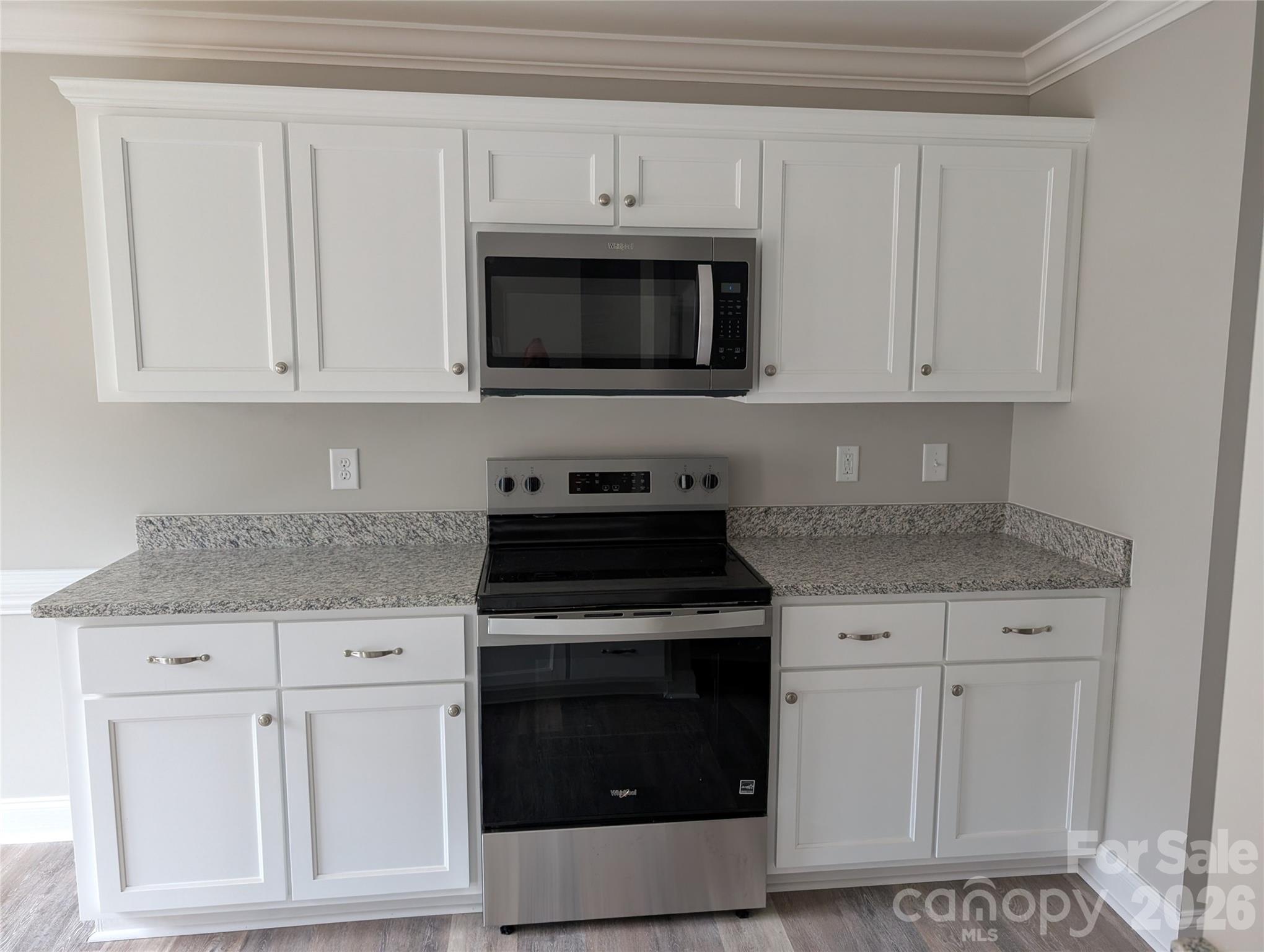 4178 Saltwood Drive — Hickory