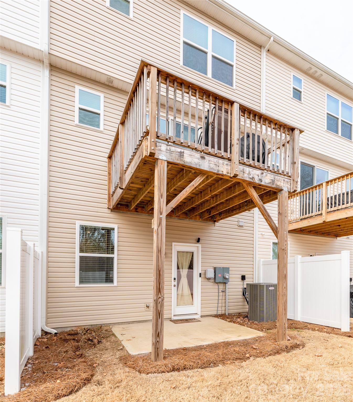 1206 Keydet Drive — Charlotte